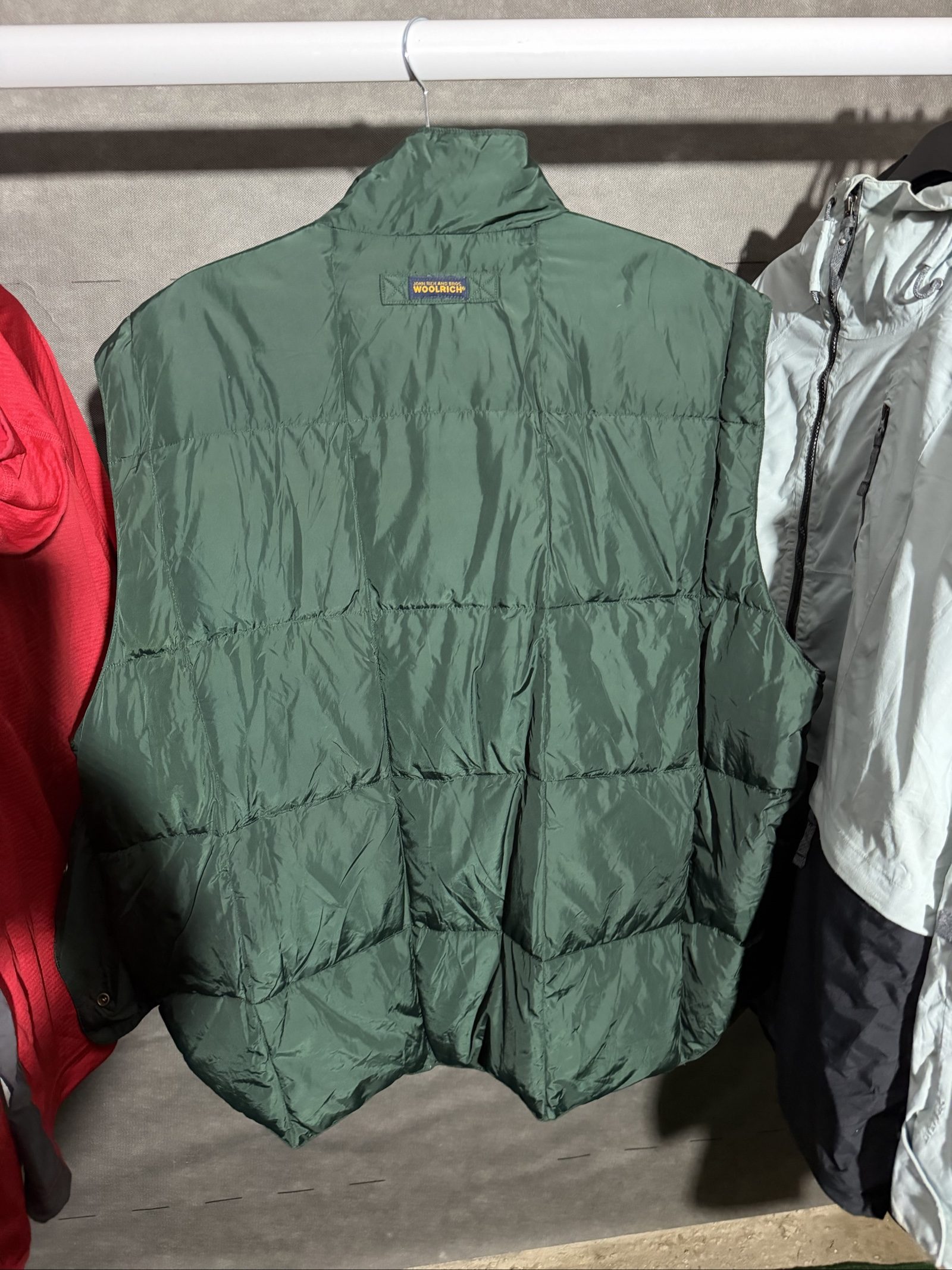 Vintage Woolrich Men's Forest Green Puffer Gilet XL image 2