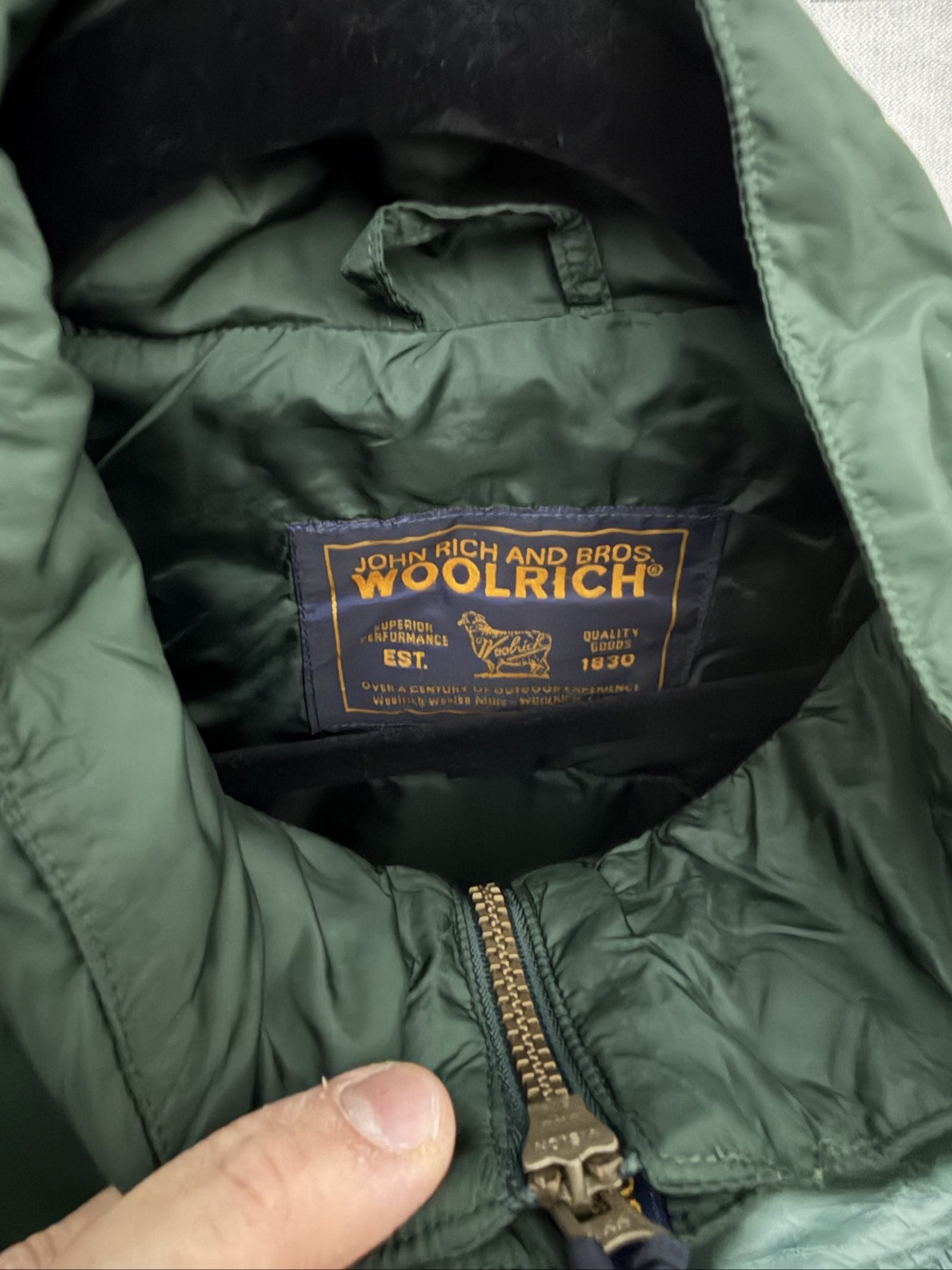 Vintage Woolrich Men's Forest Green Puffer Gilet XL image 8