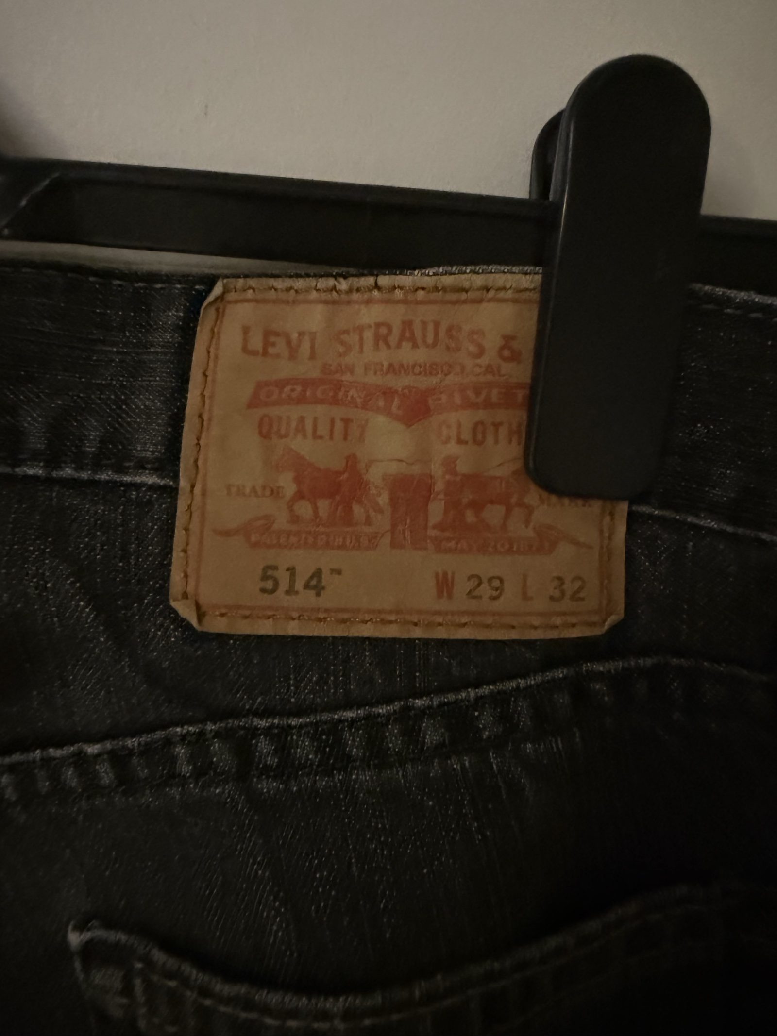 Levi's Men's Black 514 Straight Leg Jeans W29 L32 image 3