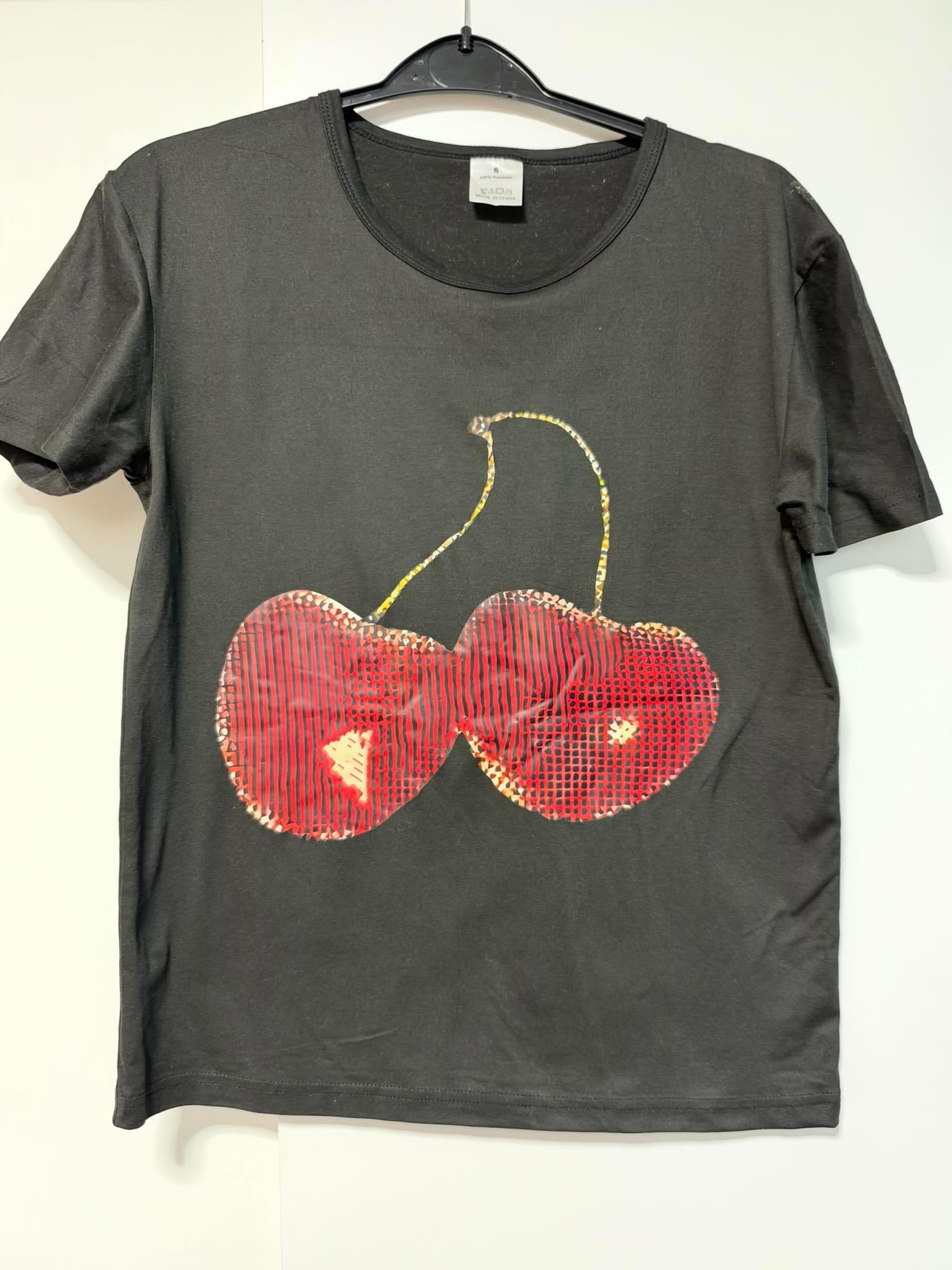 SHEIN Black Cherry Graphic T-Shirt Size Small Red Cherries Y2K Casual Tee
