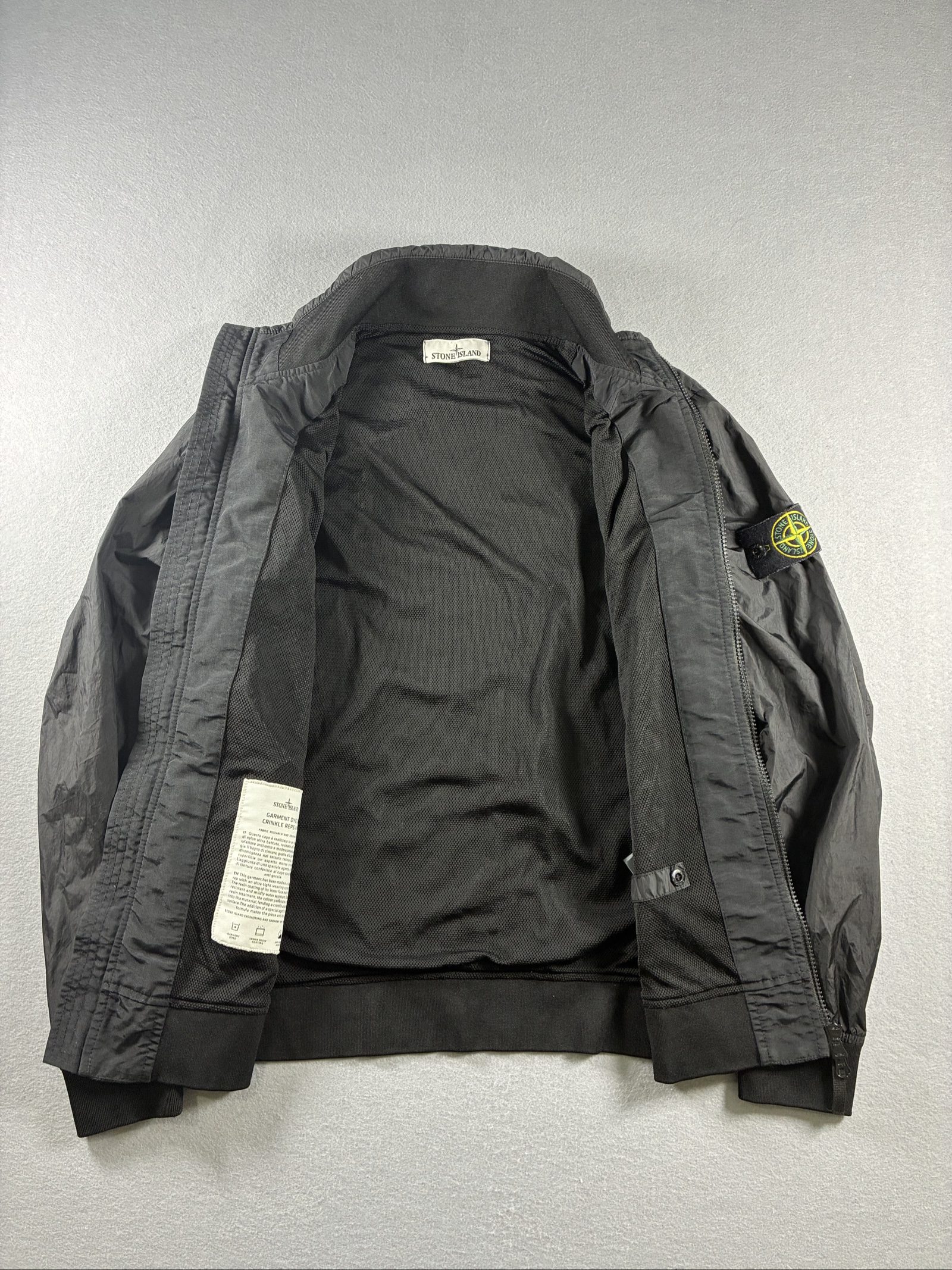 Stone Island Black Crinkle Reps NY Jacket Small Men's image 3