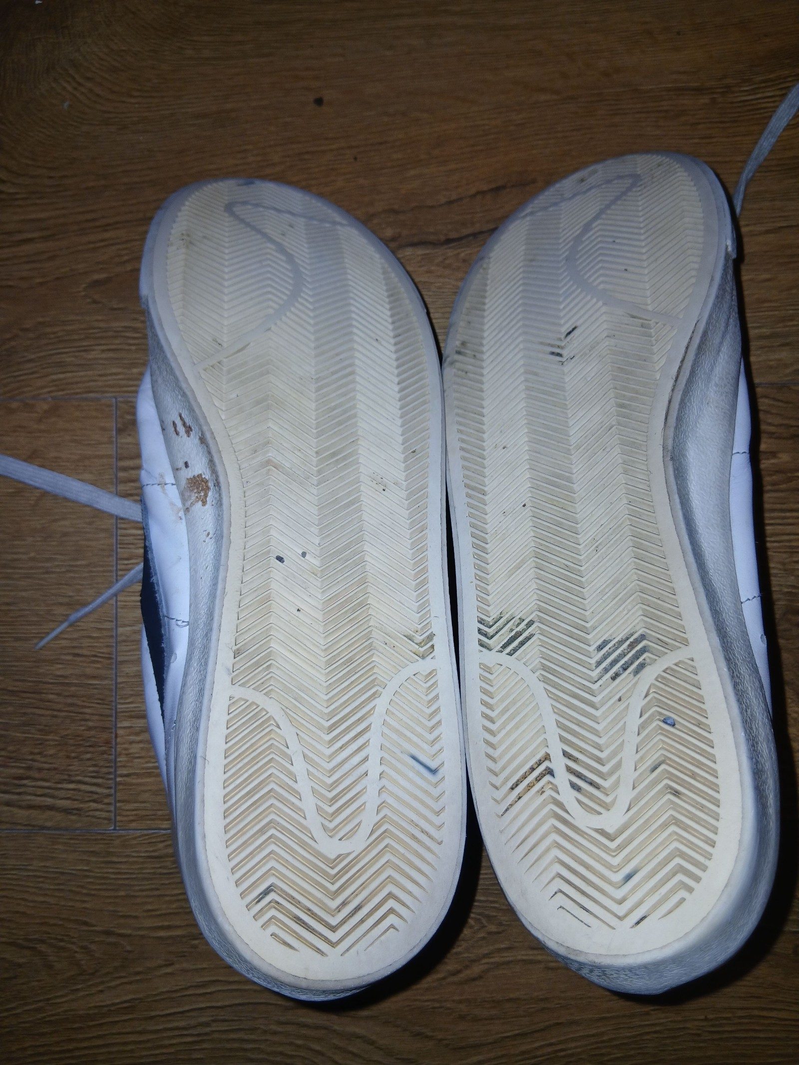 Nike White & Black High Top Leather Sneakers US 12.5 image 5