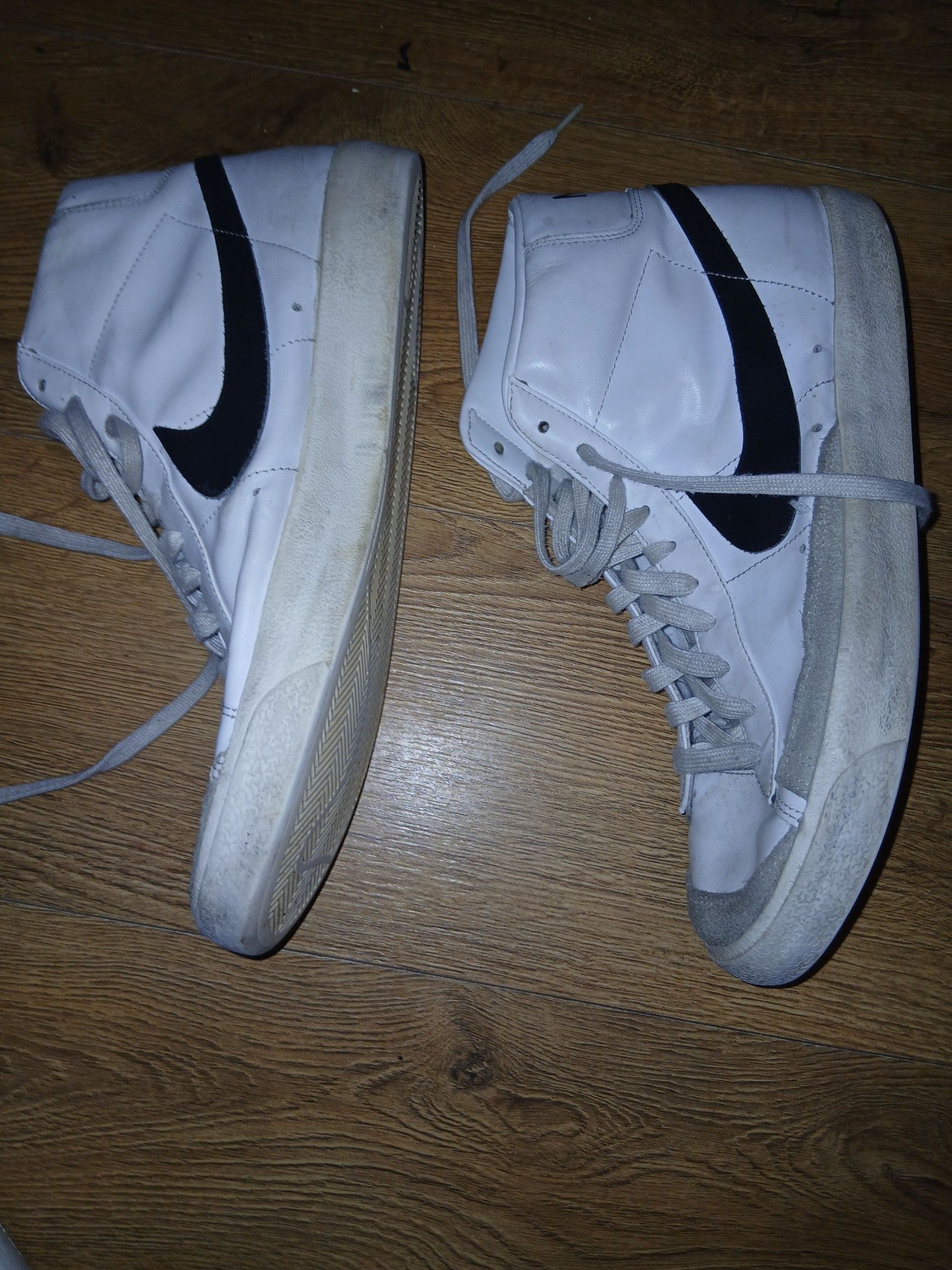 Nike White & Black High Top Leather Sneakers US 12.5 image 6