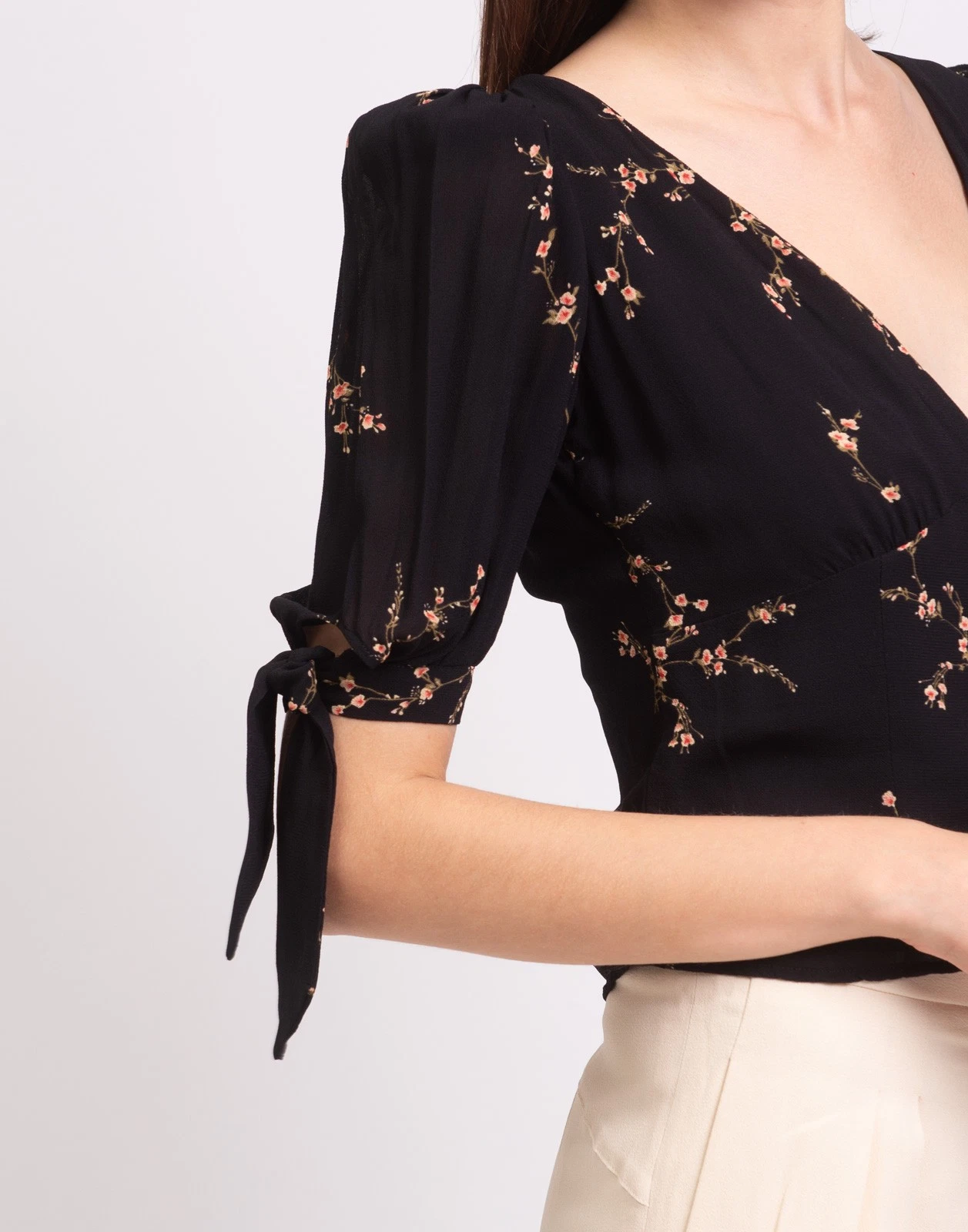 New Reformation Black Floral Print Button-Front Blouse Size L image 7