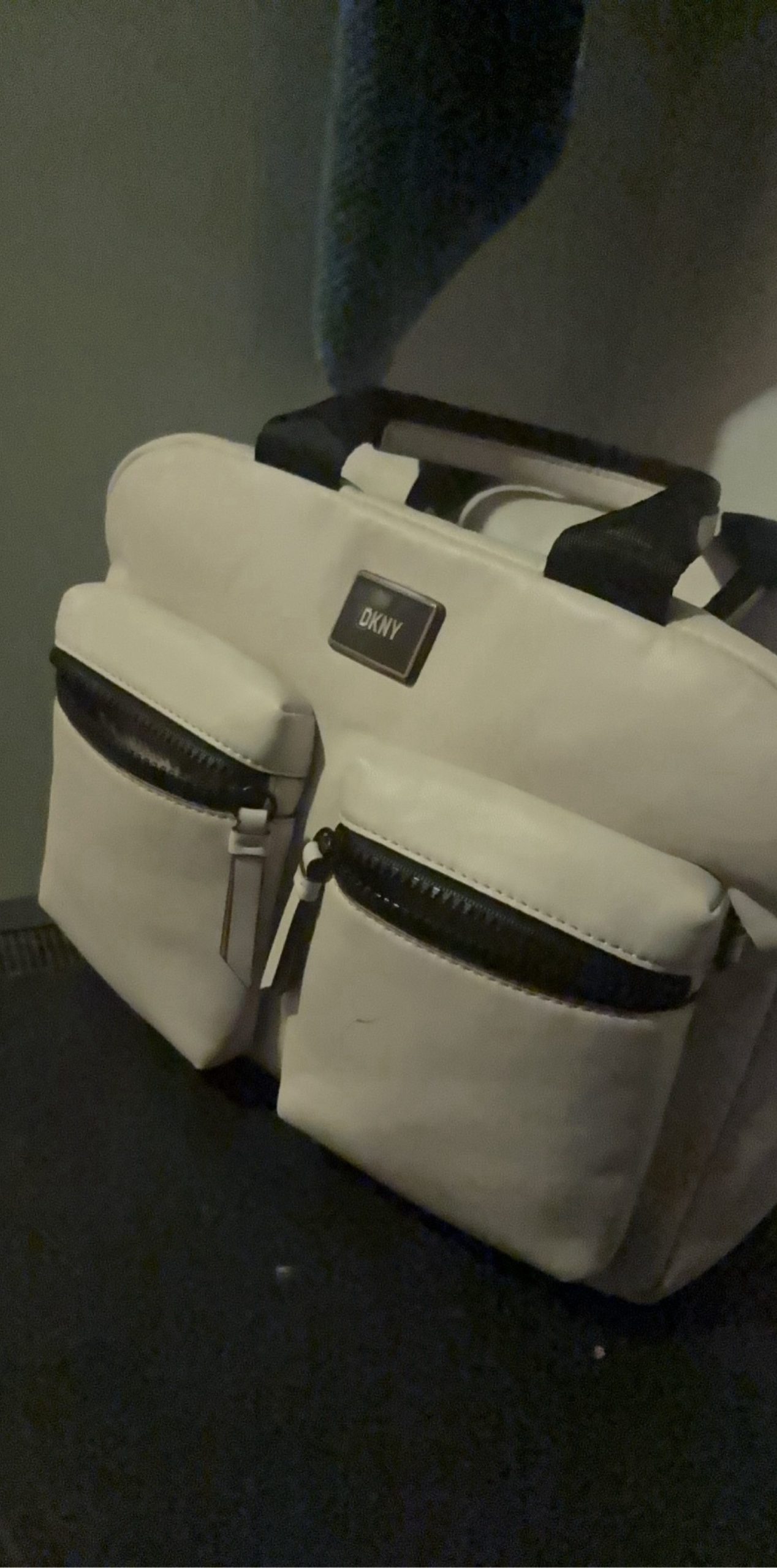 DKNY White & Black Handbag with Front Zip Pockets