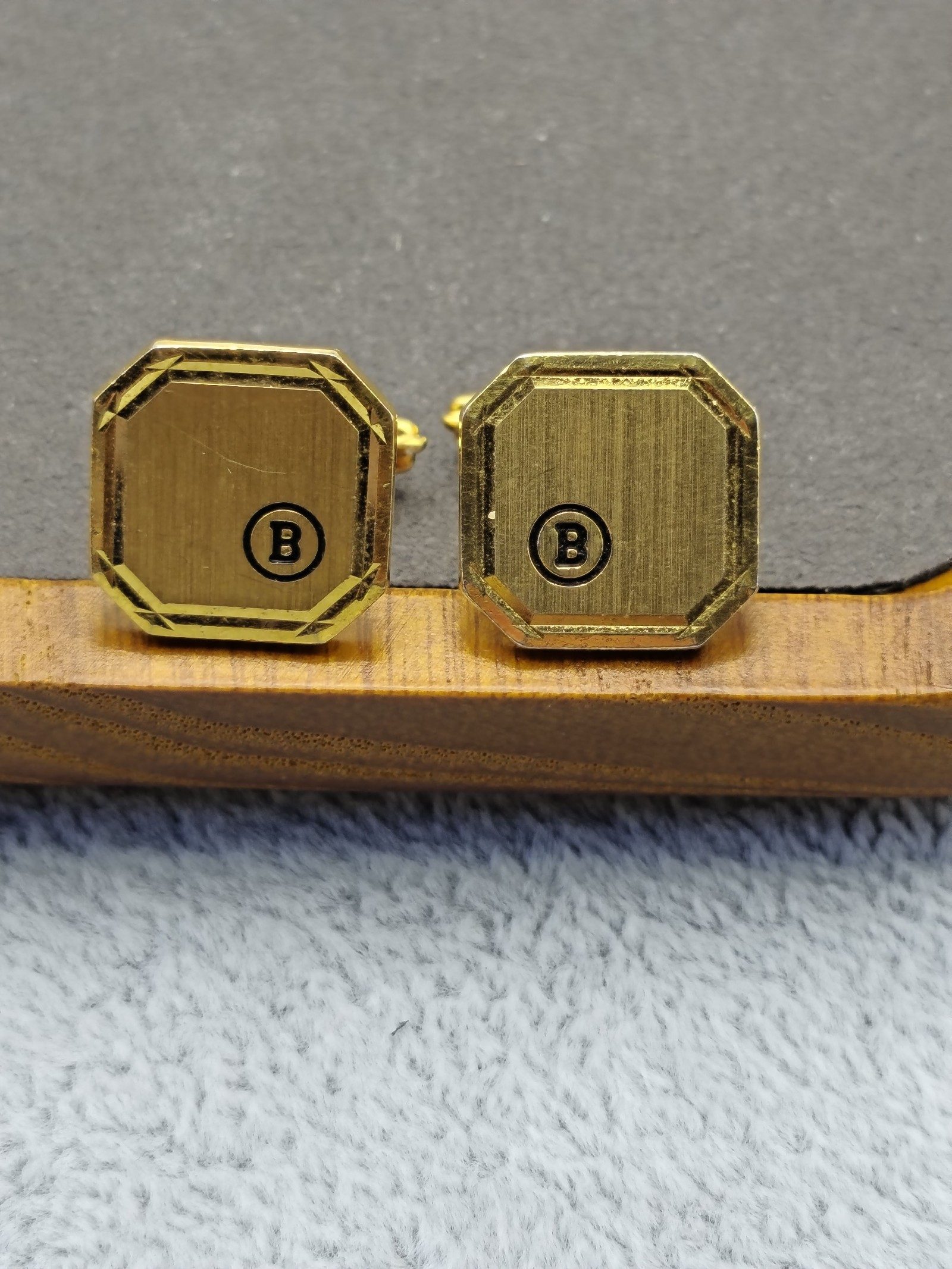 Bally Vintage Gold-tone B Logo Octagonal Cufflinks image 3