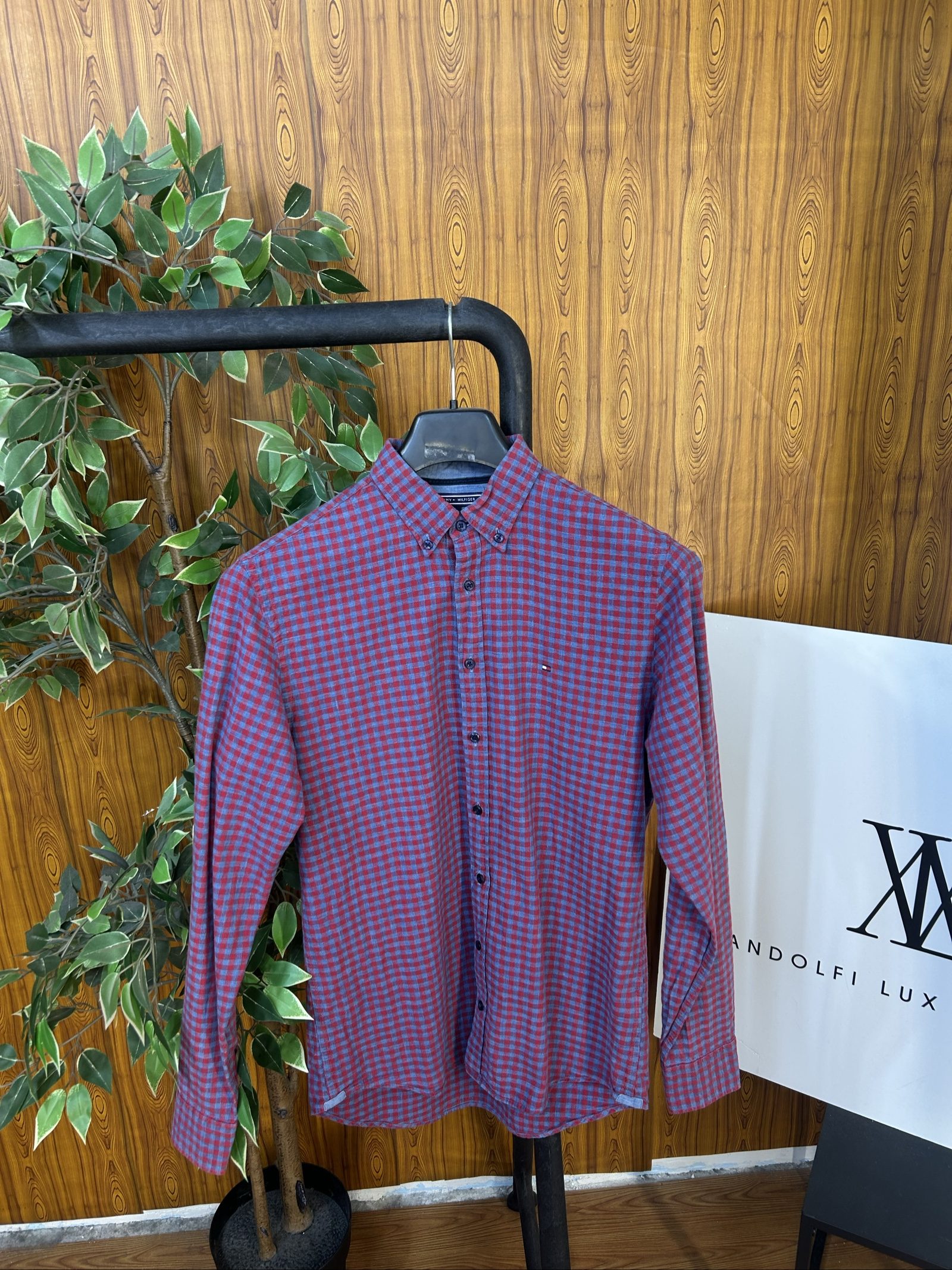 Tommy Hilfiger Men's Red & Blue Check Button-Up Shirt Small