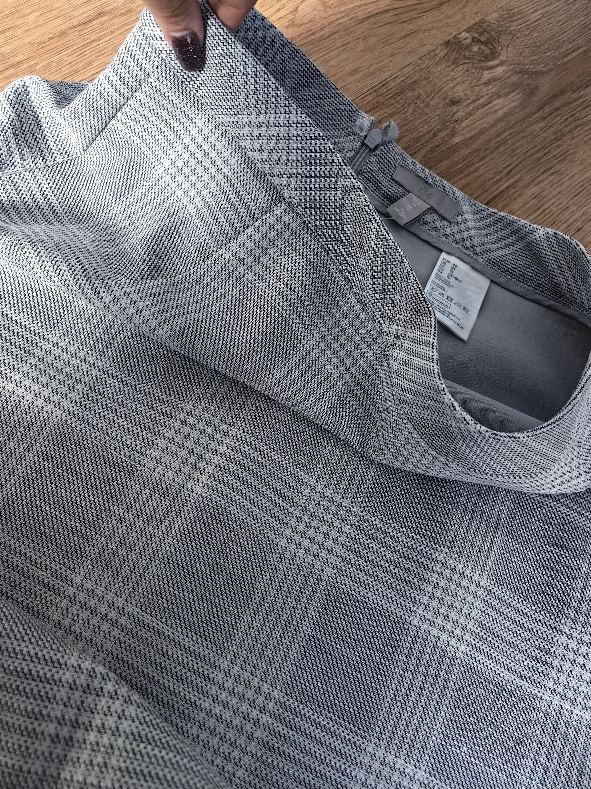 Eleganti H&M pleda raksta zīmuļsvārki image 4