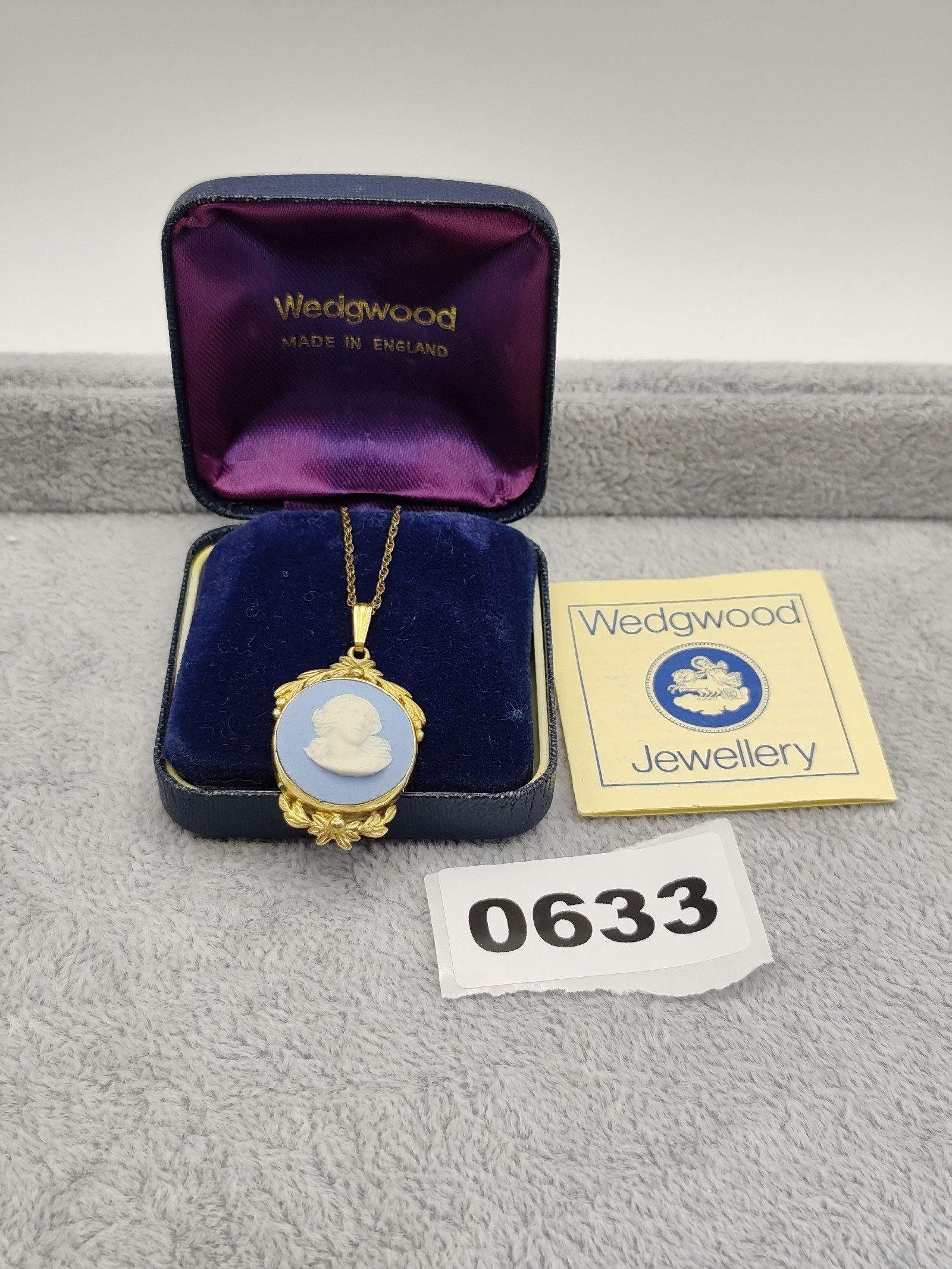 Wedgwood Blue & White Cameo Pendant No. 70 Gold Tone Necklace