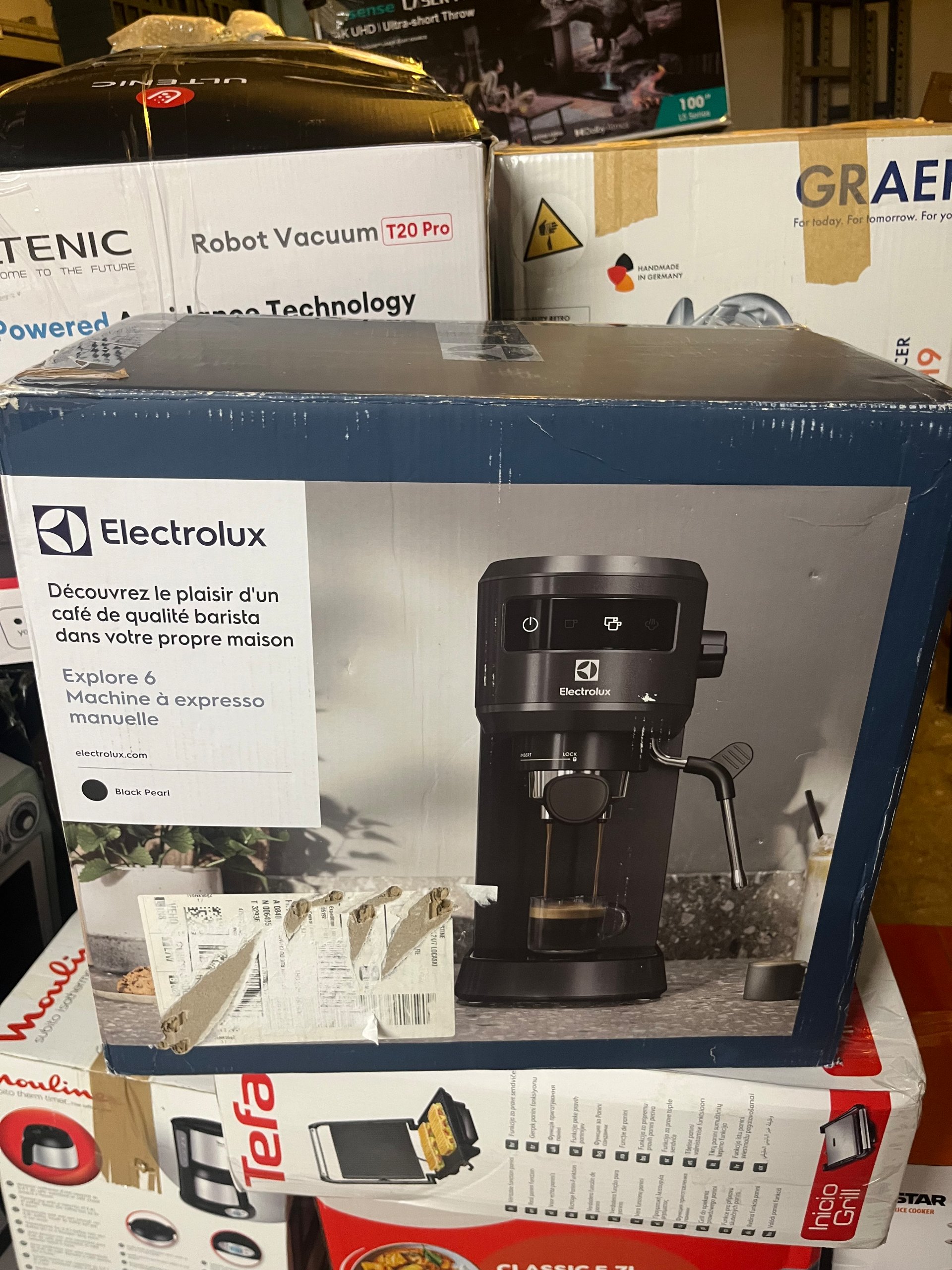 Electrolux Black Pearl Espresso Coffee Machine Explore 6