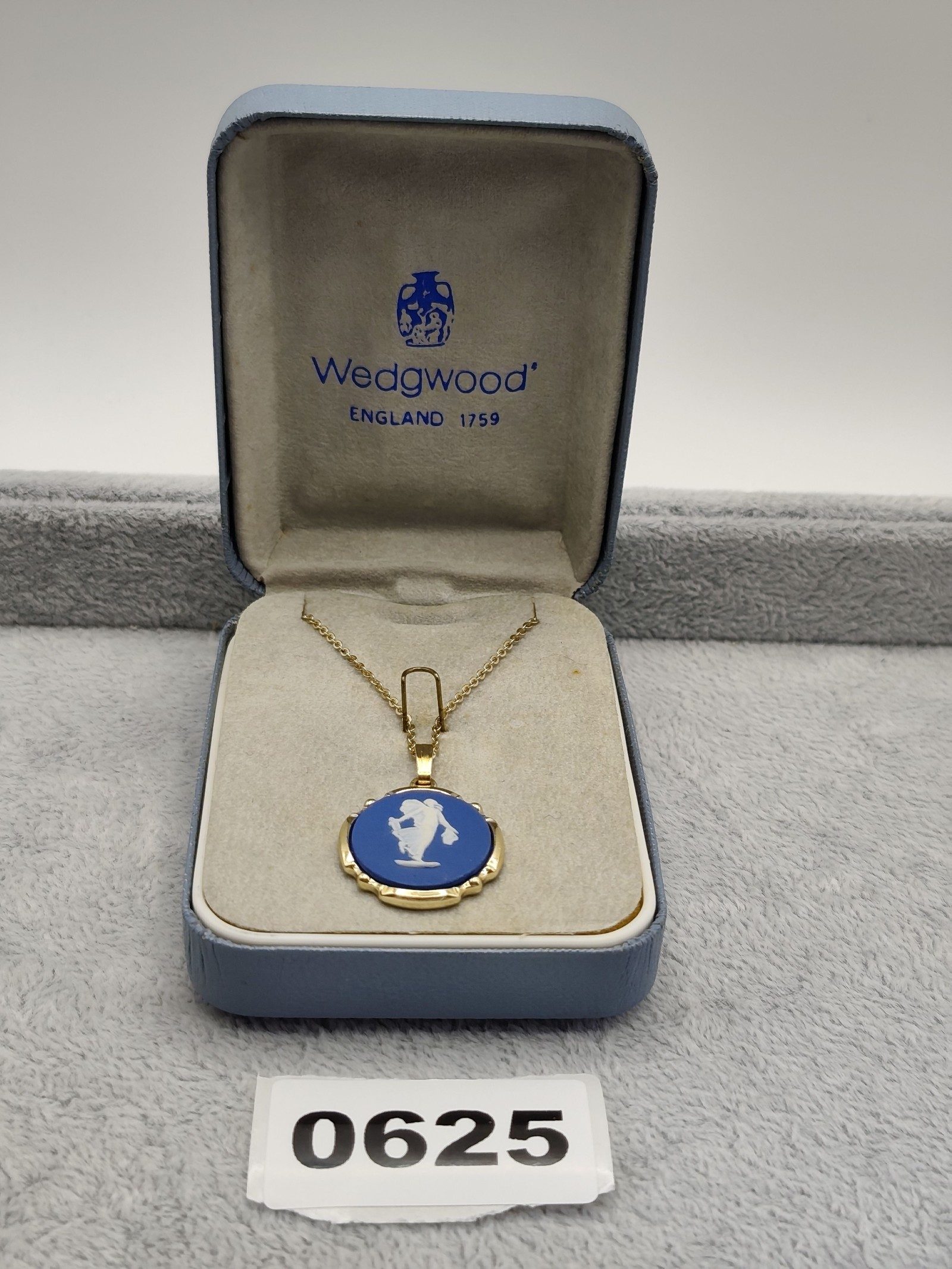 Wedgwood Blue & White Jasperware Pendant Necklace Gold Tone