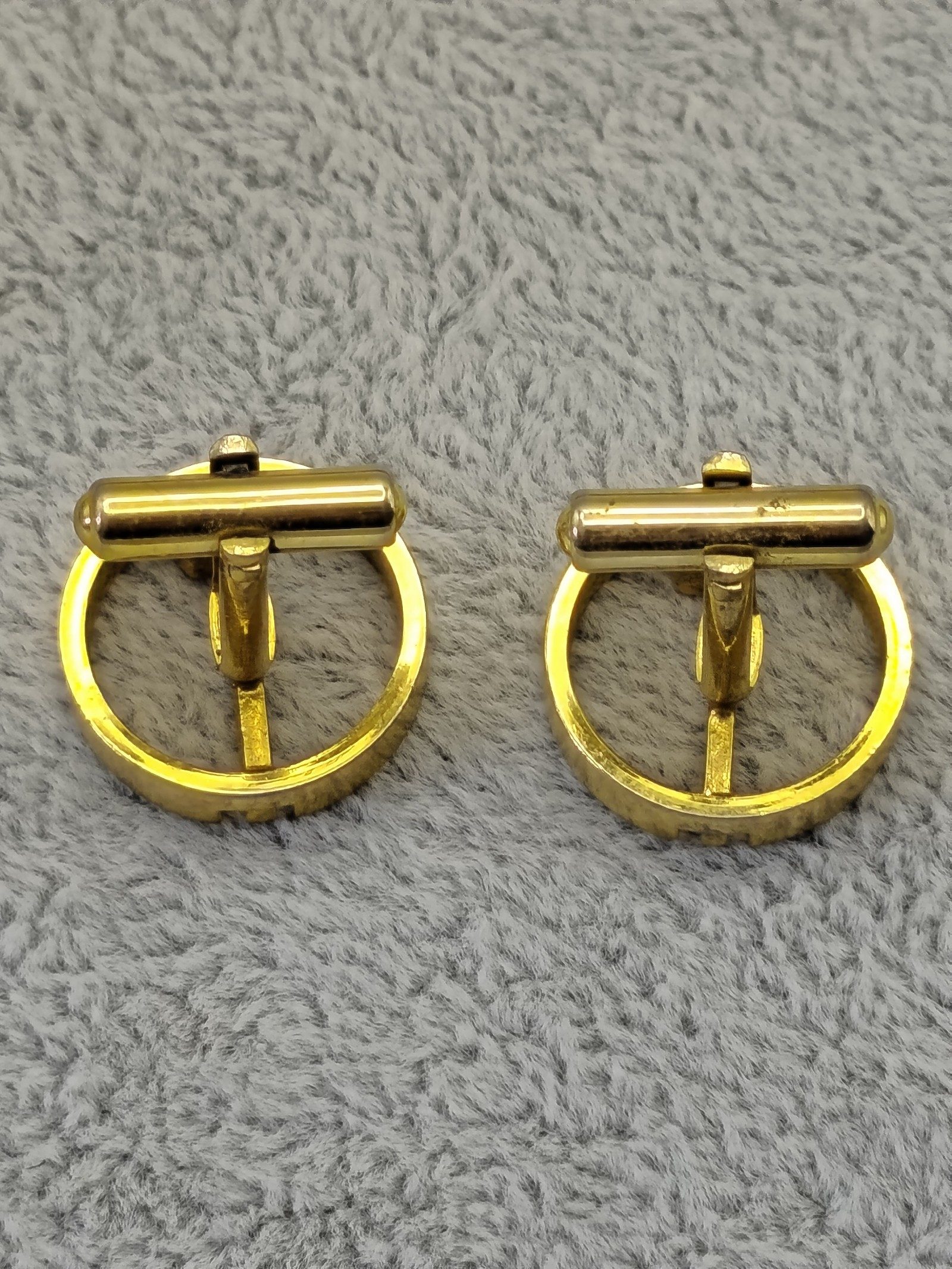 Dunhill d logo Gold Tone Circle Cufflinks and tie pin with Chain & Gift Box image 8