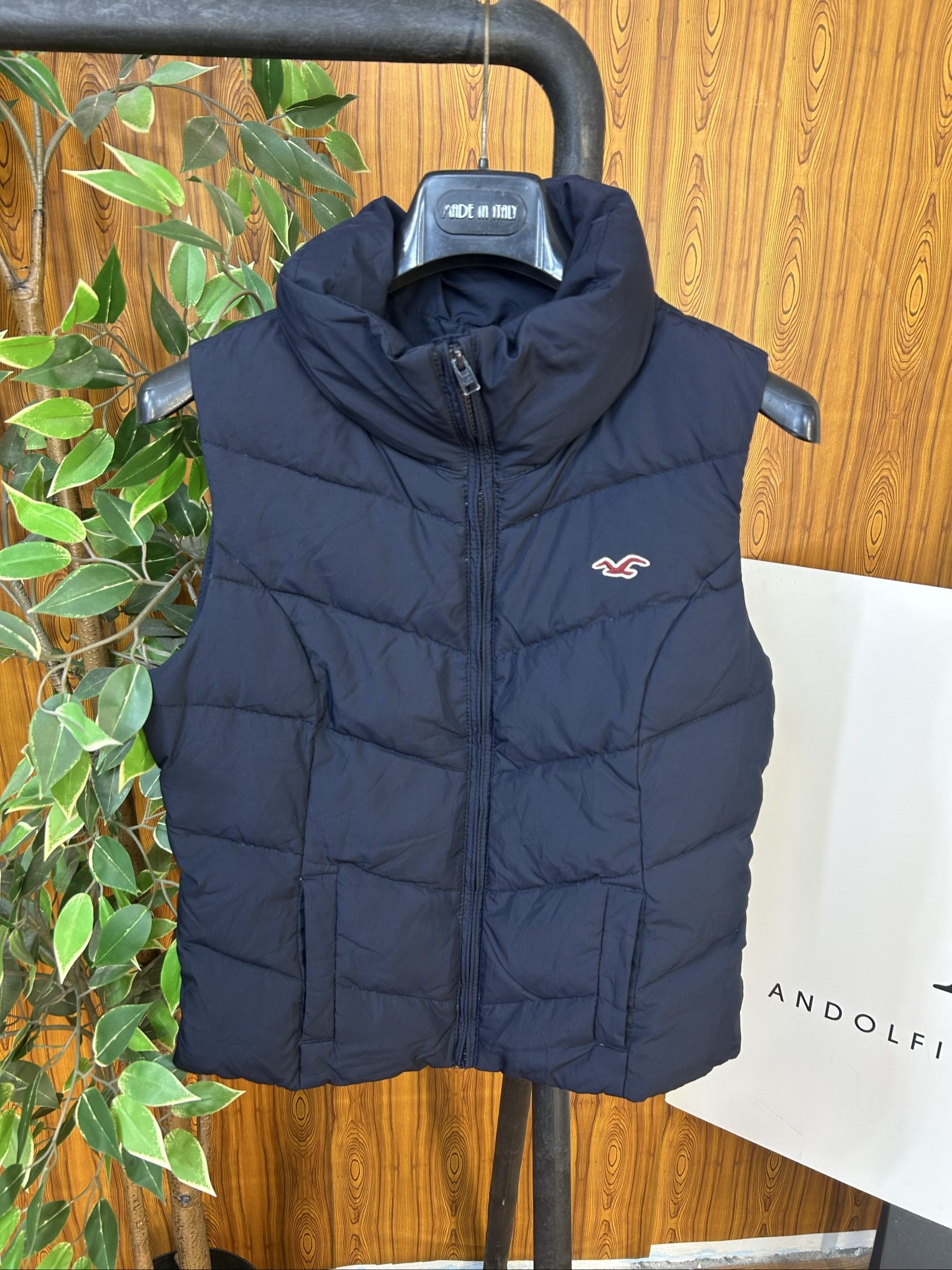 Hollister Navy Quilted Puffer Vest Medium