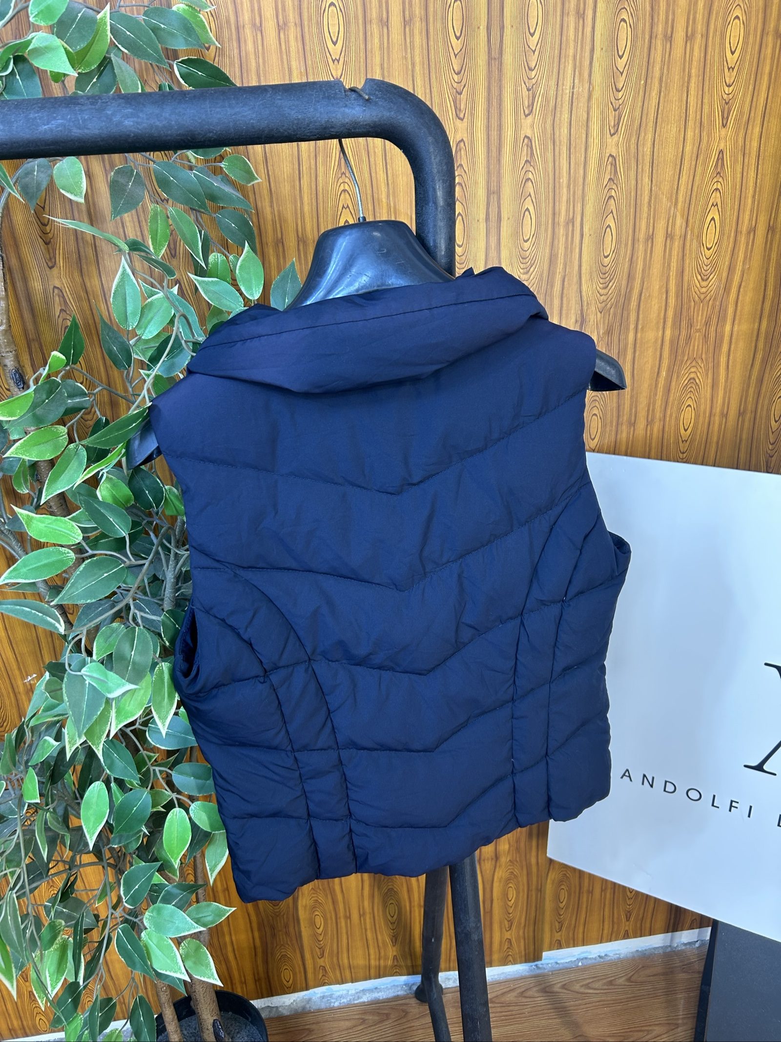 Hollister Navy Quilted Puffer Vest Medium image 4