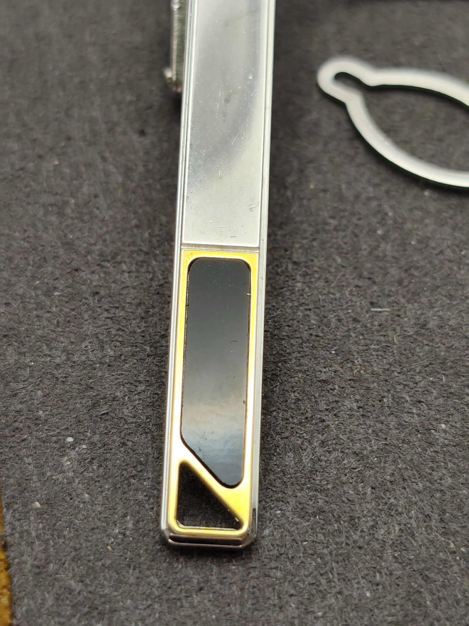 Longines Black & Gold Tie Clip & Cufflinks Set image 6