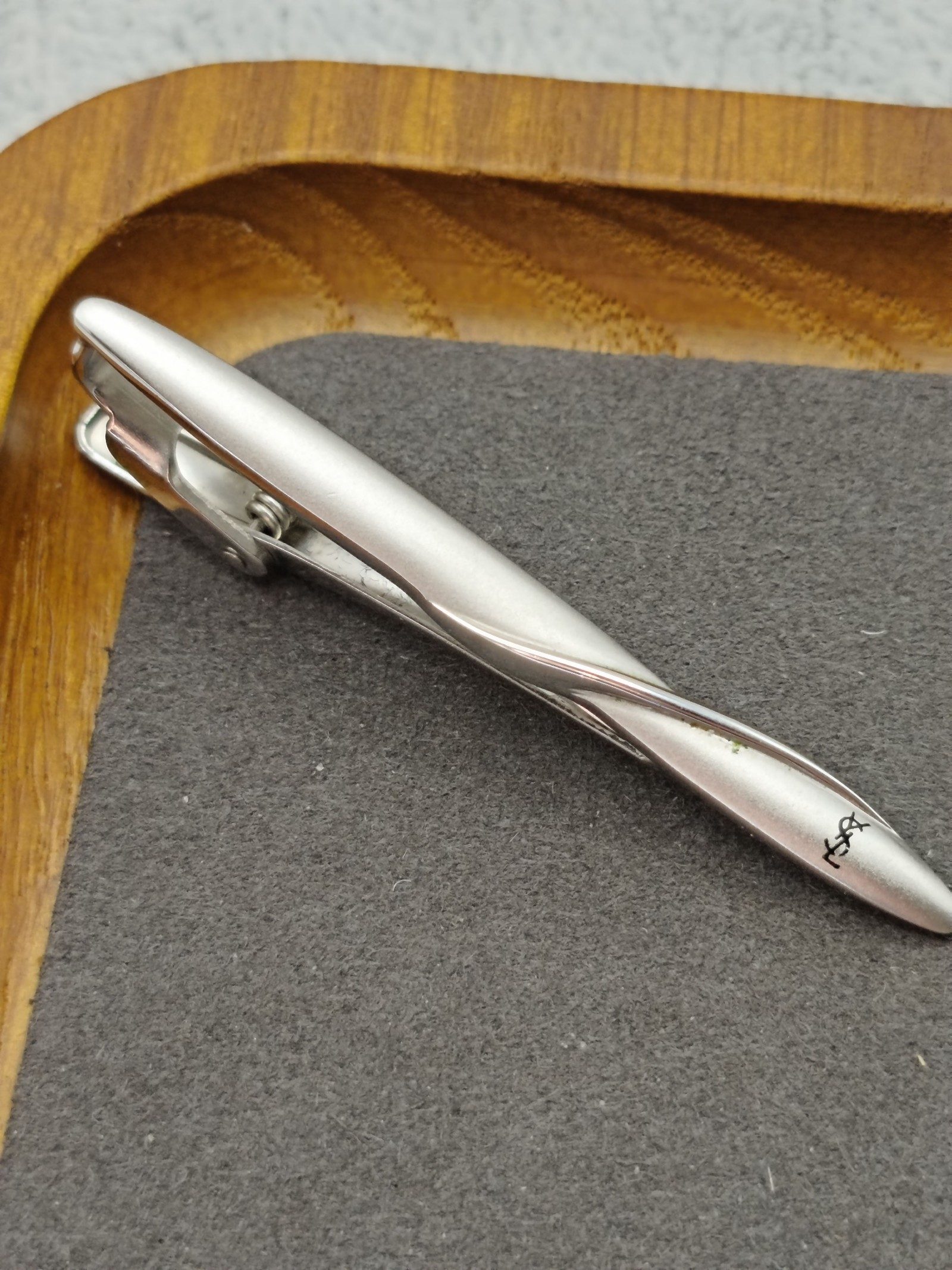 YSL Silver-tone Metal Twist Tie Clip image 3