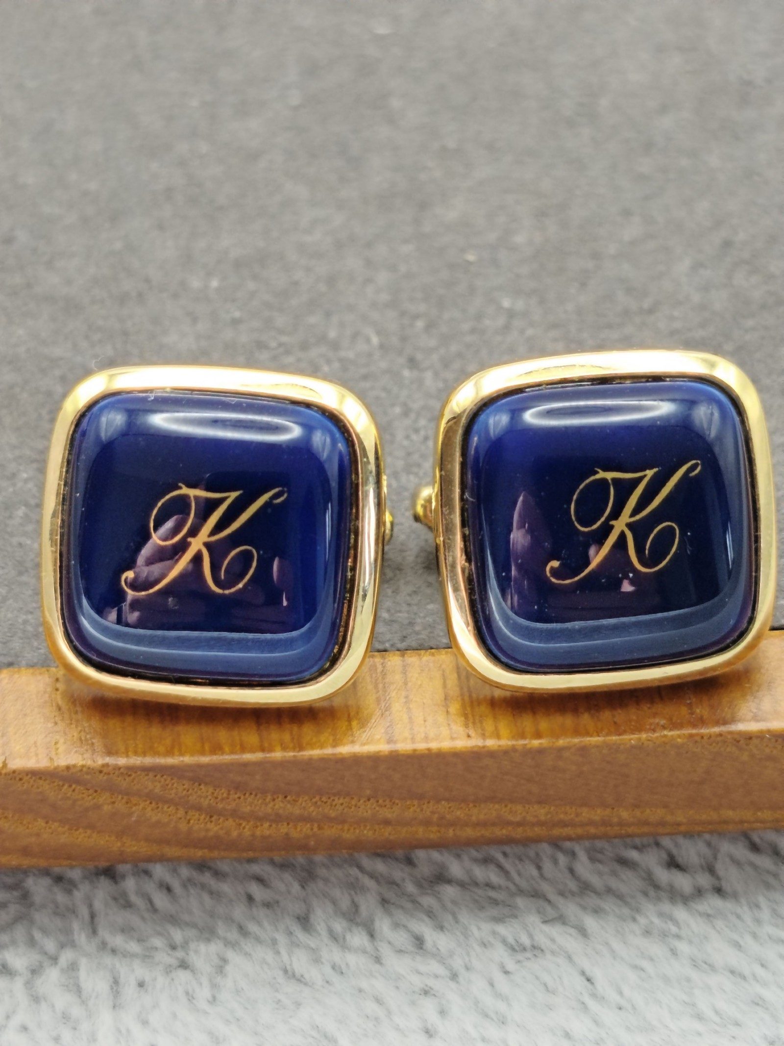 Sun Eagle Blue & Gold Men's Cufflinks with K Monogram image 4
