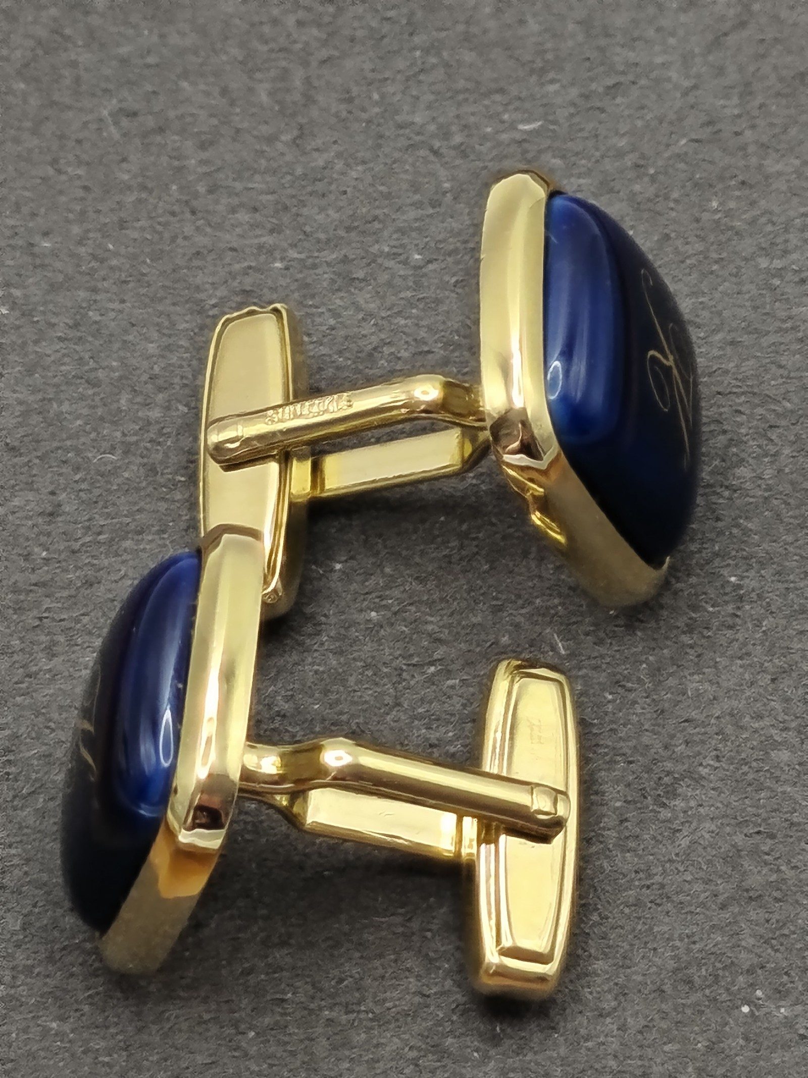 Sun Eagle Blue & Gold Men's Cufflinks with K Monogram image 9