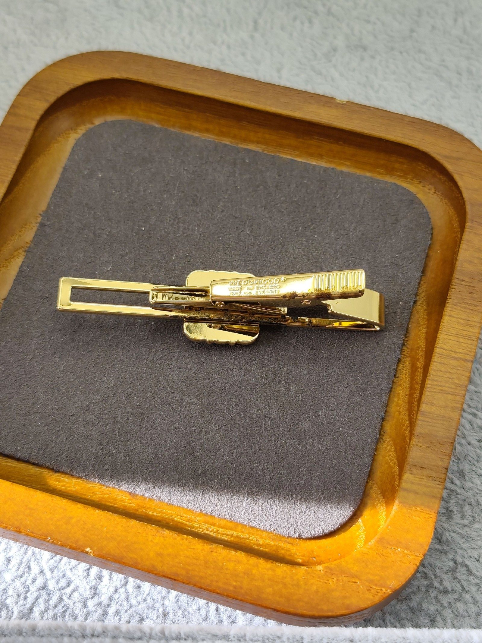 Wedgwood Blue & Gold Tone Horse Head Tie Bar image 7