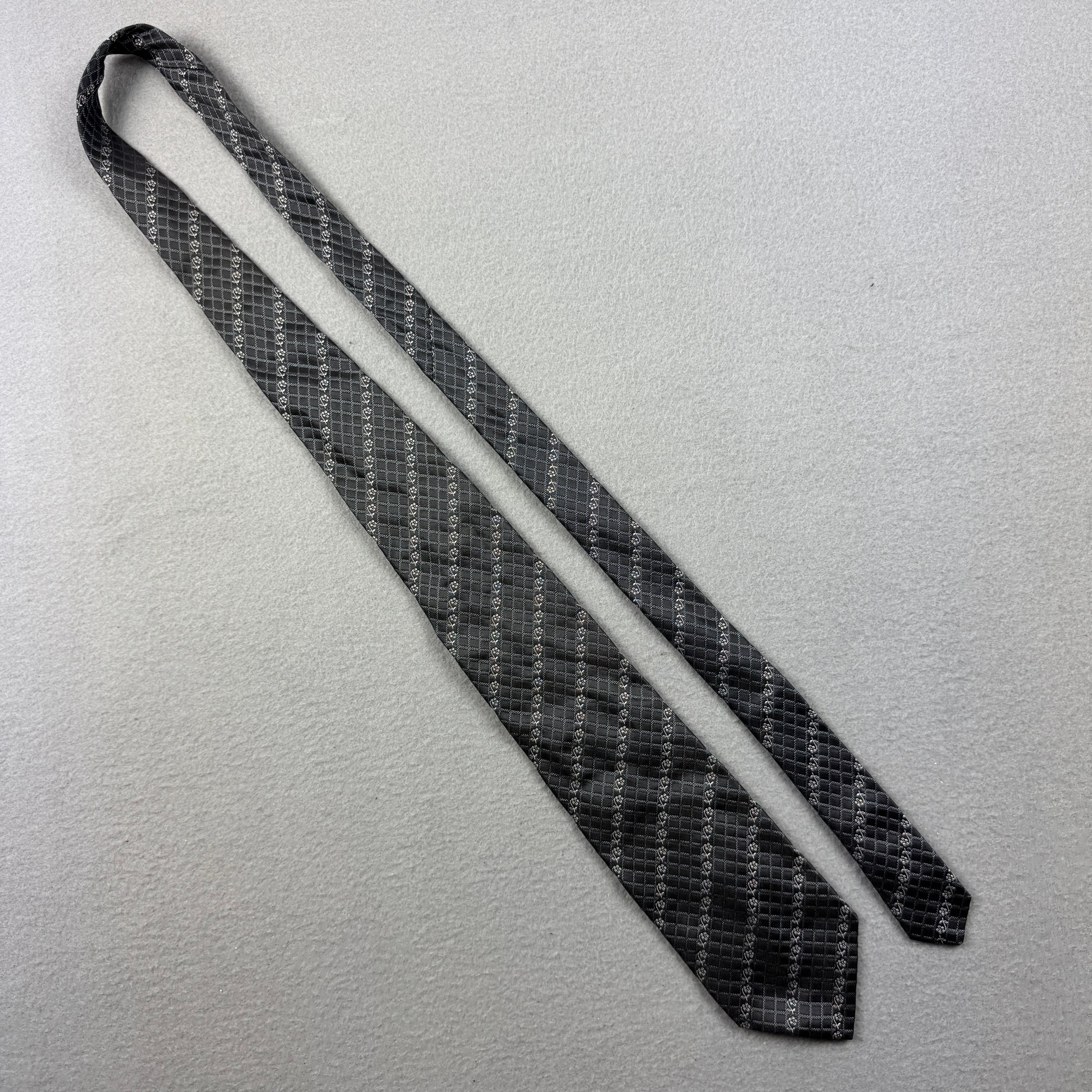 Emanuel Ungaro Grey Patterned Silk Tie One Size image 4