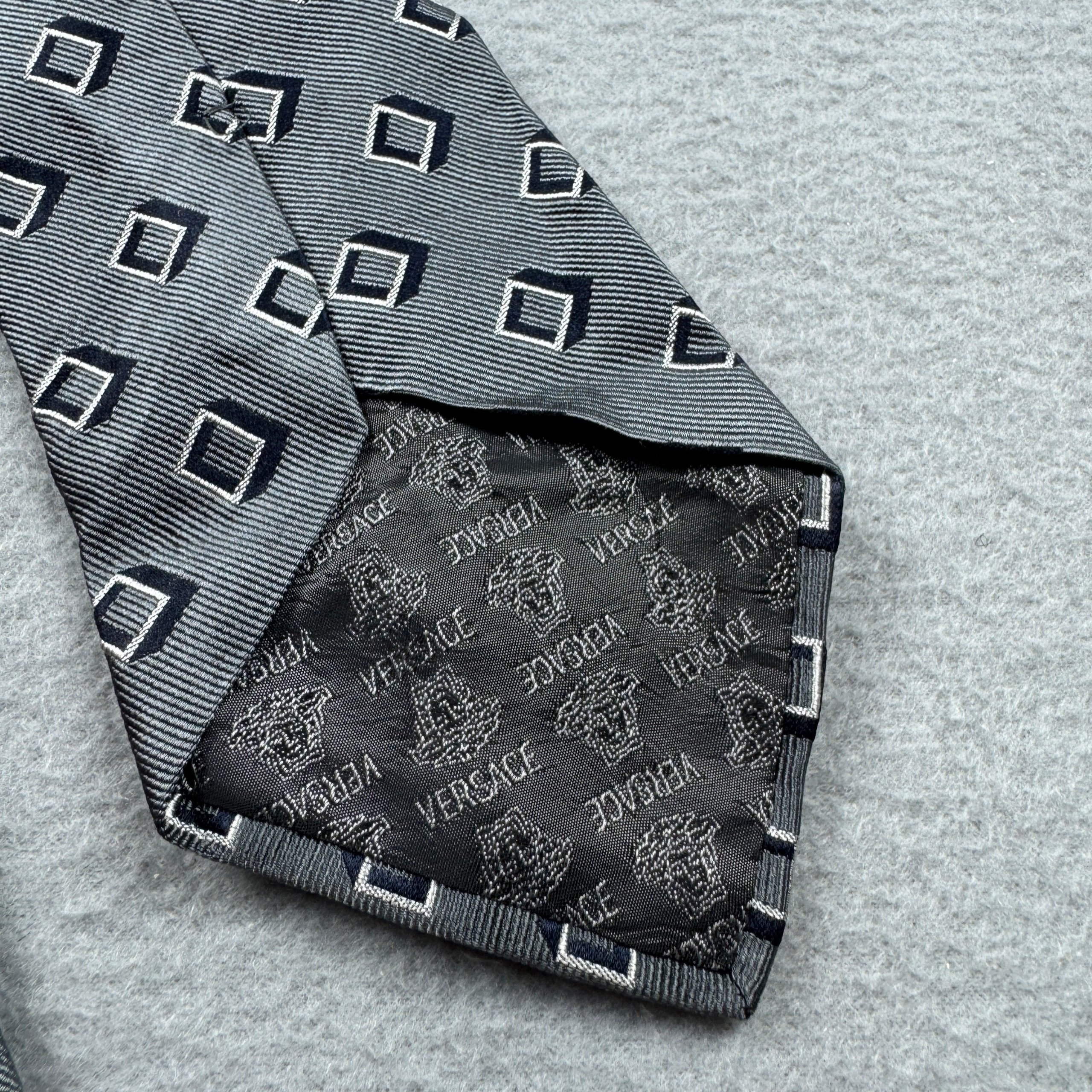 Gianni Versace Grey Silk Tie One Size Geometric Pattern image 7