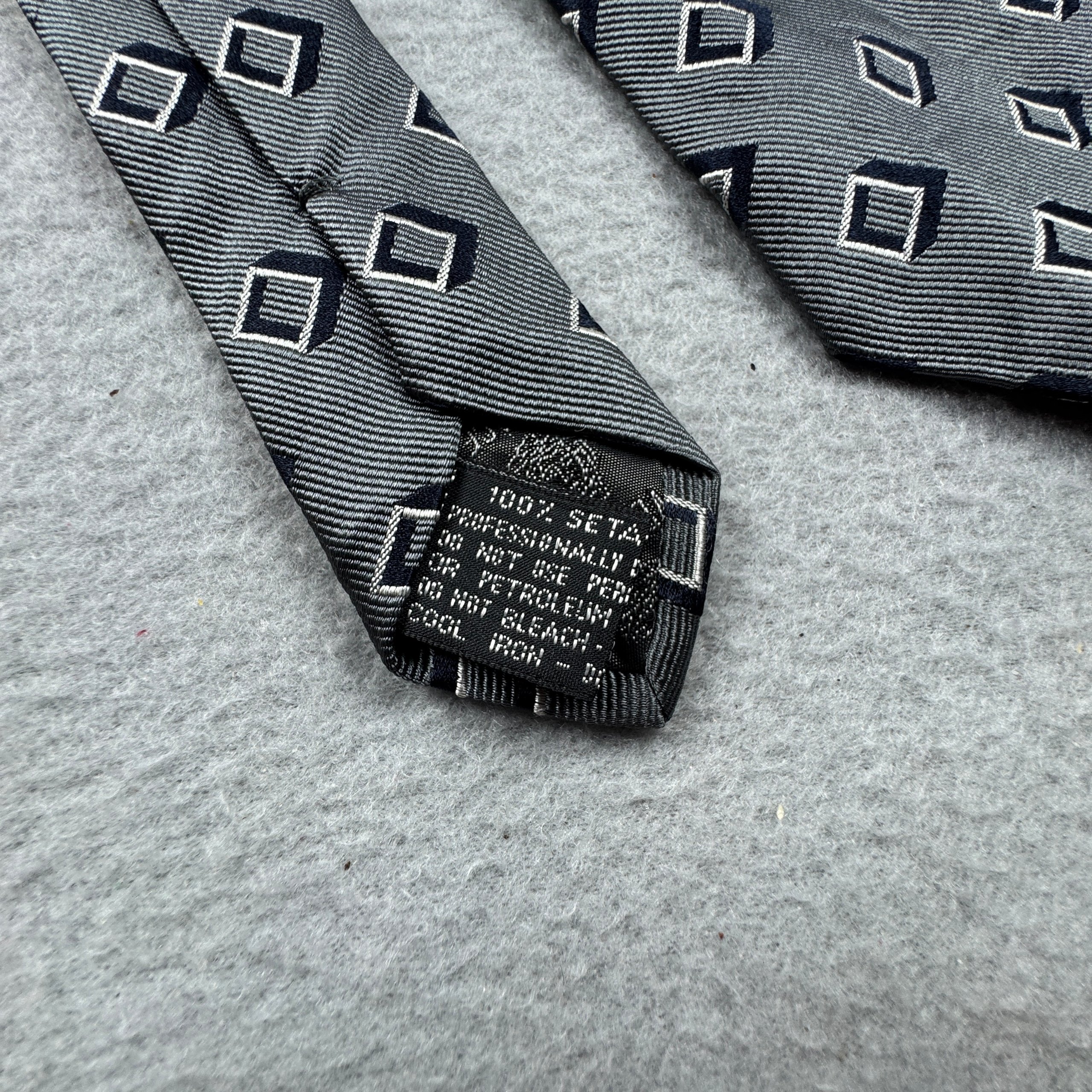 Gianni Versace Grey Silk Tie One Size Geometric Pattern image 9