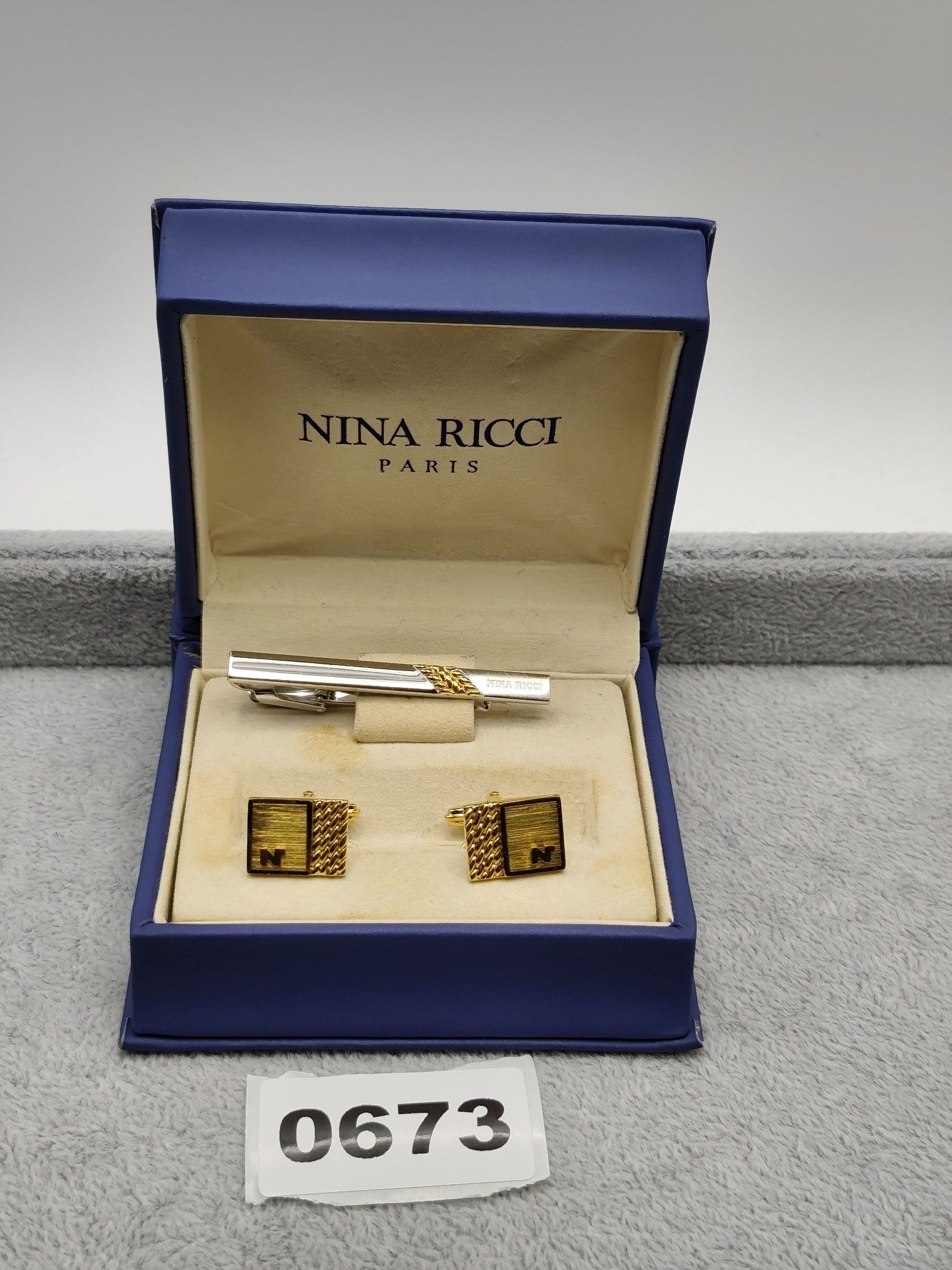 Nina Ricci Gold Tone Cufflinks & Tie Clip Set