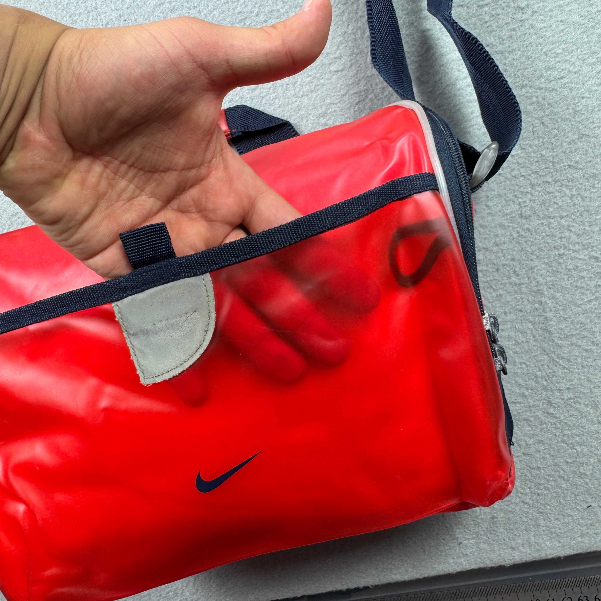 Vintage Nike Red Shoulder Bag Сooler Bag Messender image 3