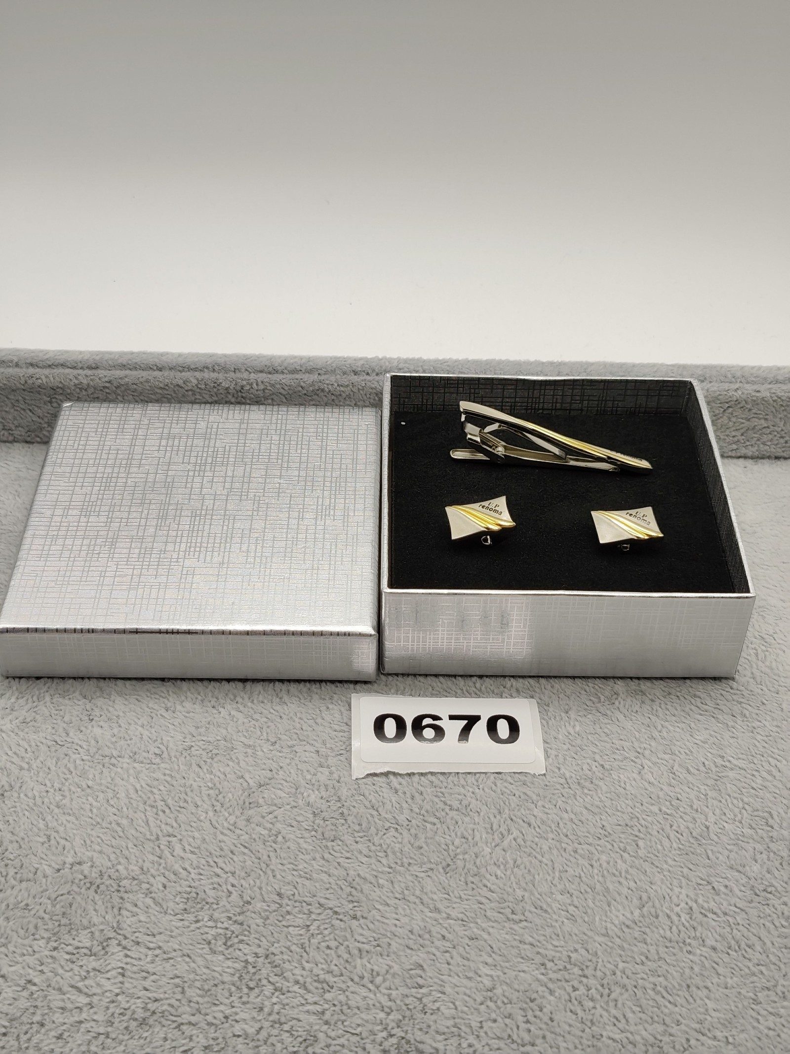 U.P Renoma Gold & Silver Tone Cufflinks & Tie Clip Set