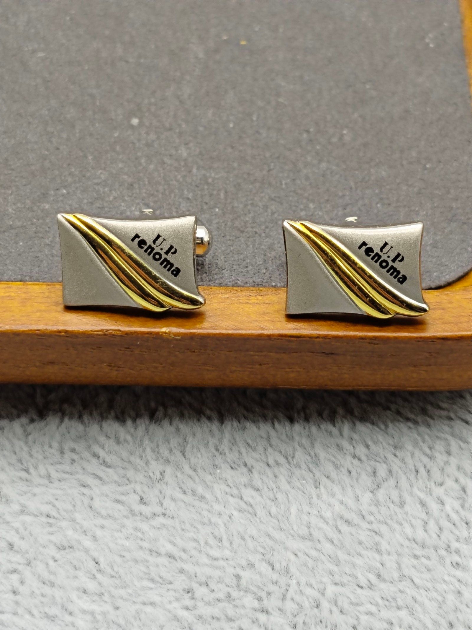 U.P Renoma Gold & Silver Tone Cufflinks & Tie Clip Set image 3