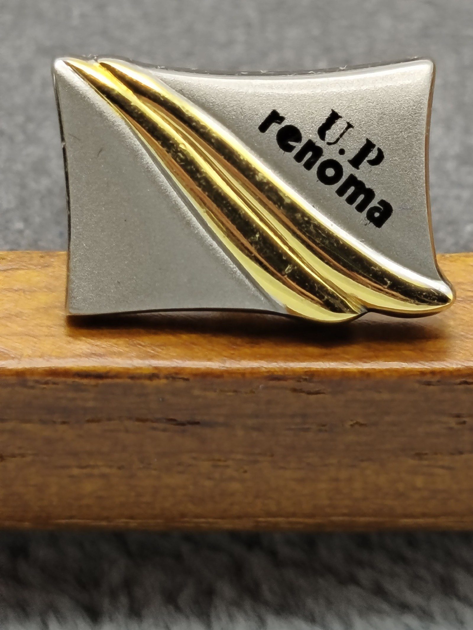 U.P Renoma Gold & Silver Tone Cufflinks & Tie Clip Set image 4