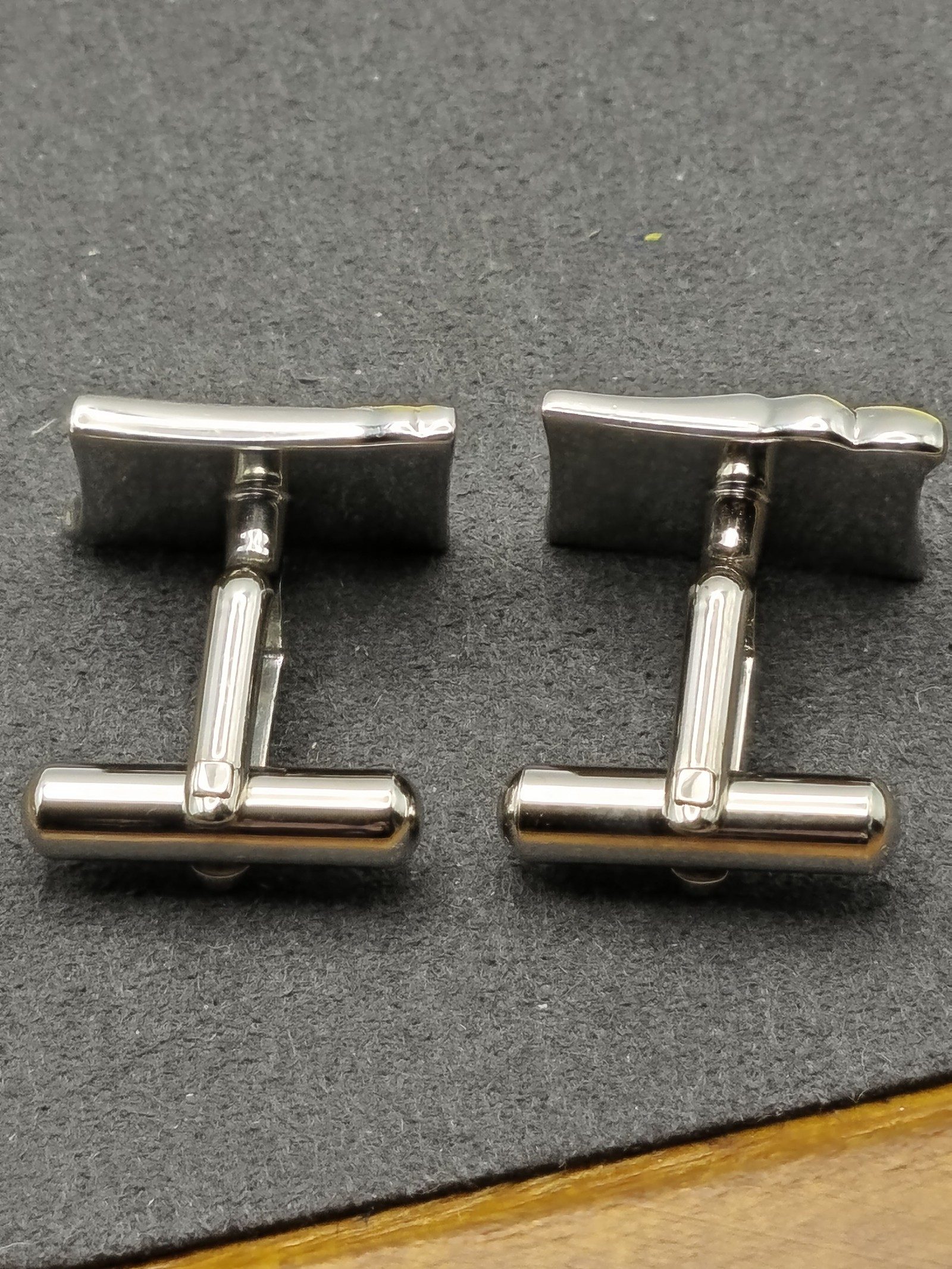 U.P Renoma Gold & Silver Tone Cufflinks & Tie Clip Set image 7