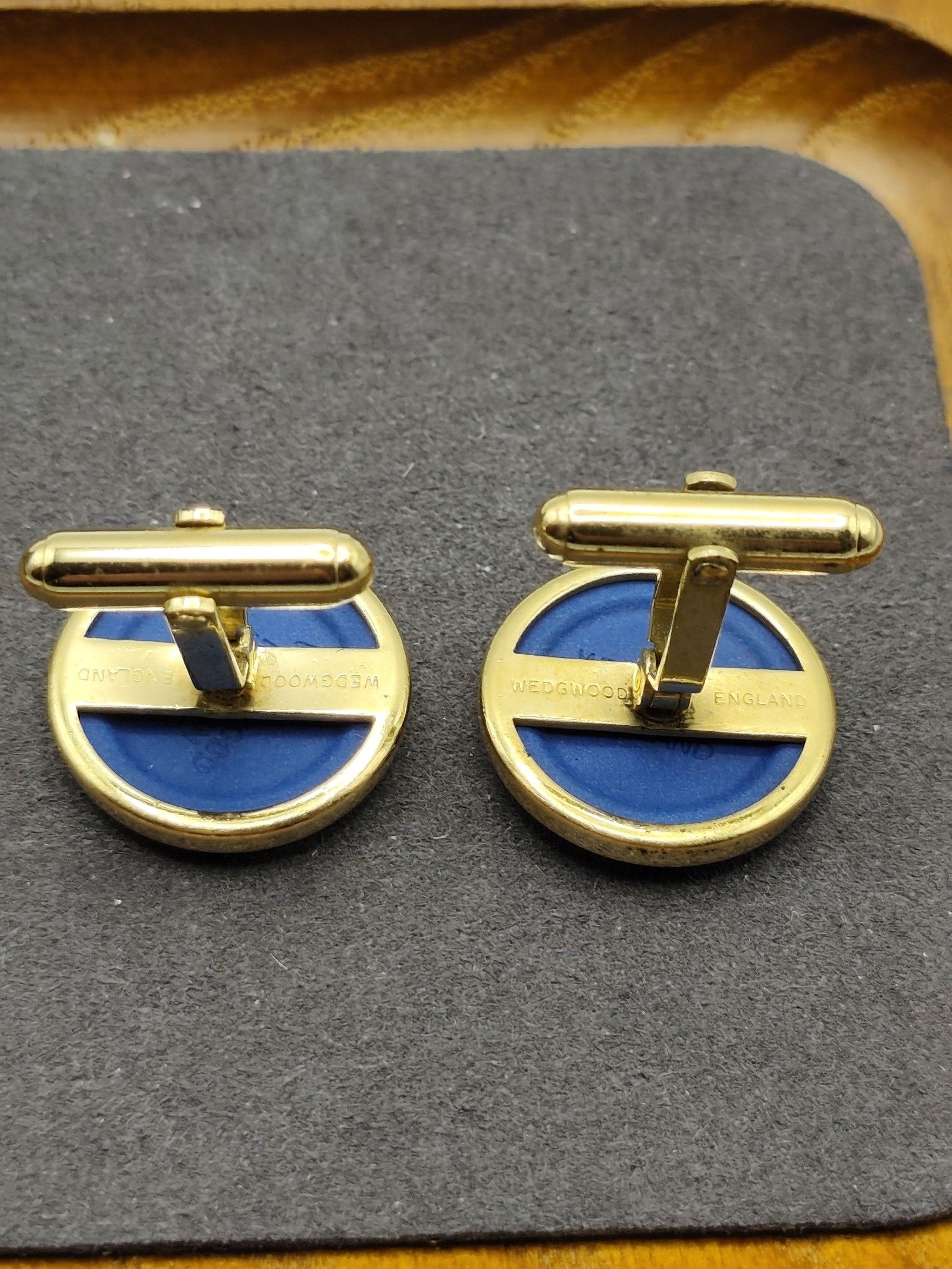Wedgwood Blue & White Ship Jasperware Cufflinks in Box image 7