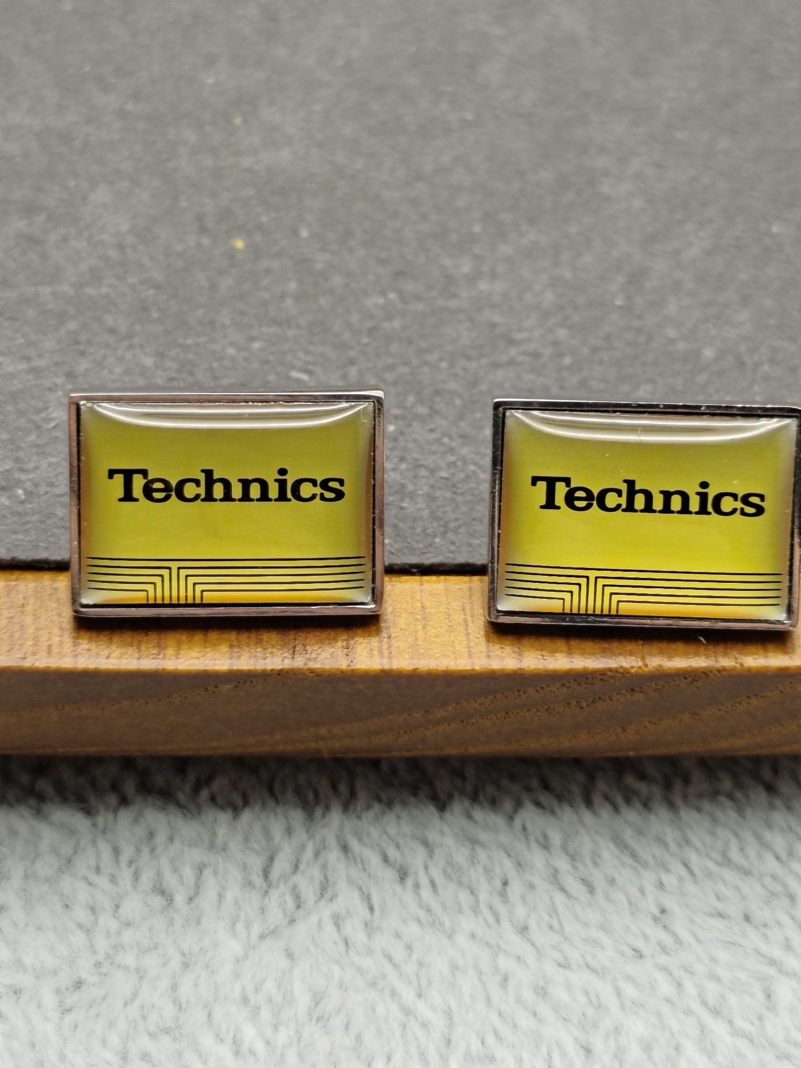 Technics Yellow & Silver Tie Clip & Cufflinks Set image 7