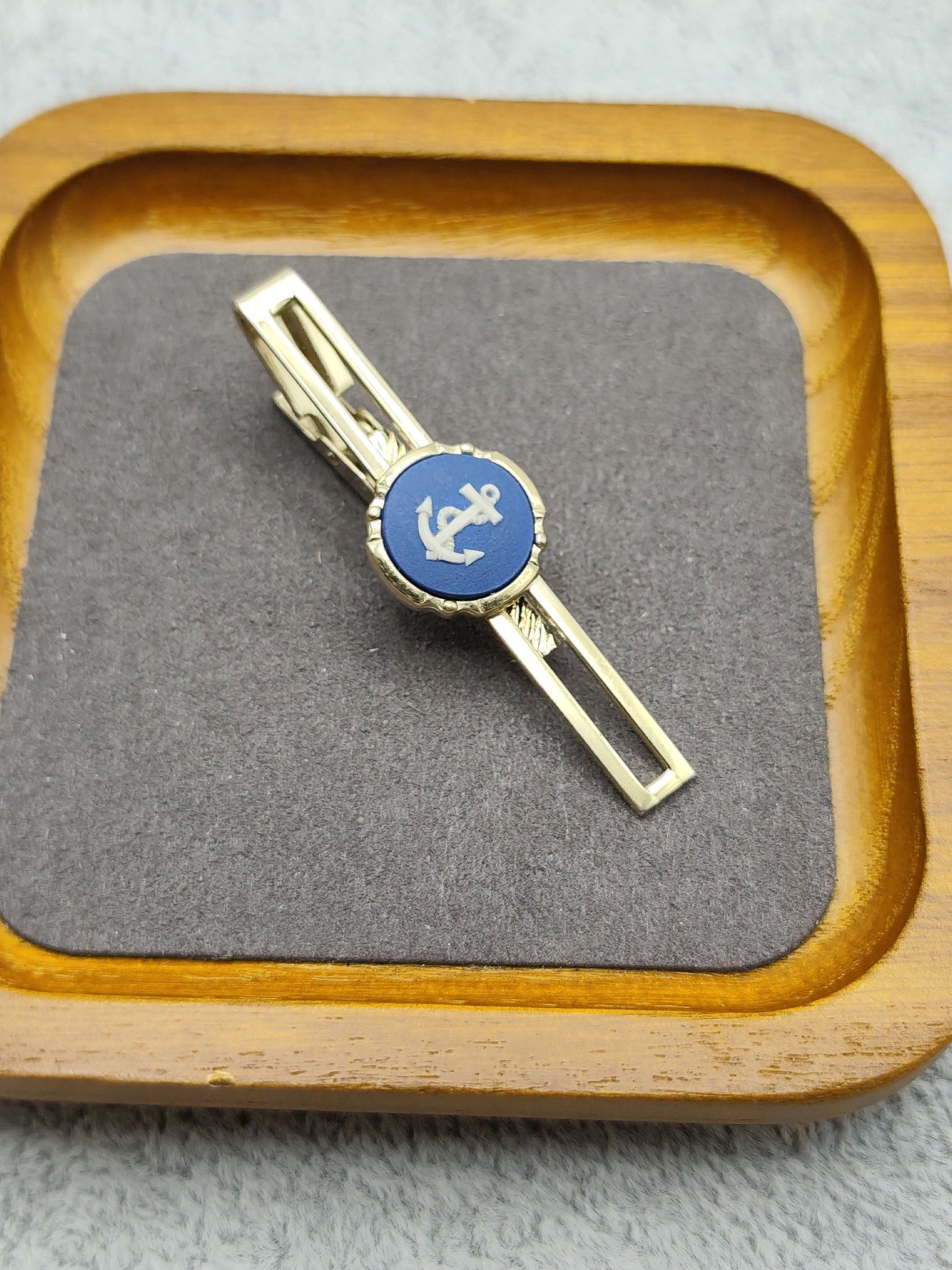 Wedgwood Blue & Gold Anchor Tie Clip in Case image 4