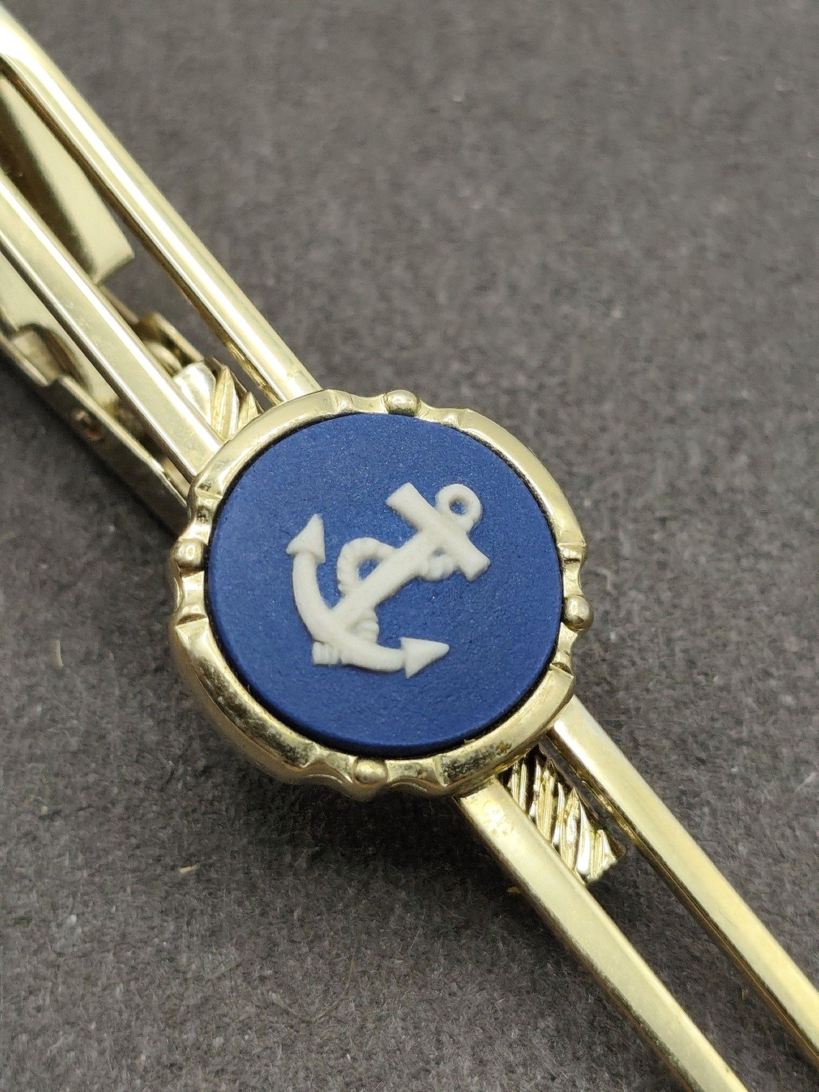 Wedgwood Blue & Gold Anchor Tie Clip in Case image 5
