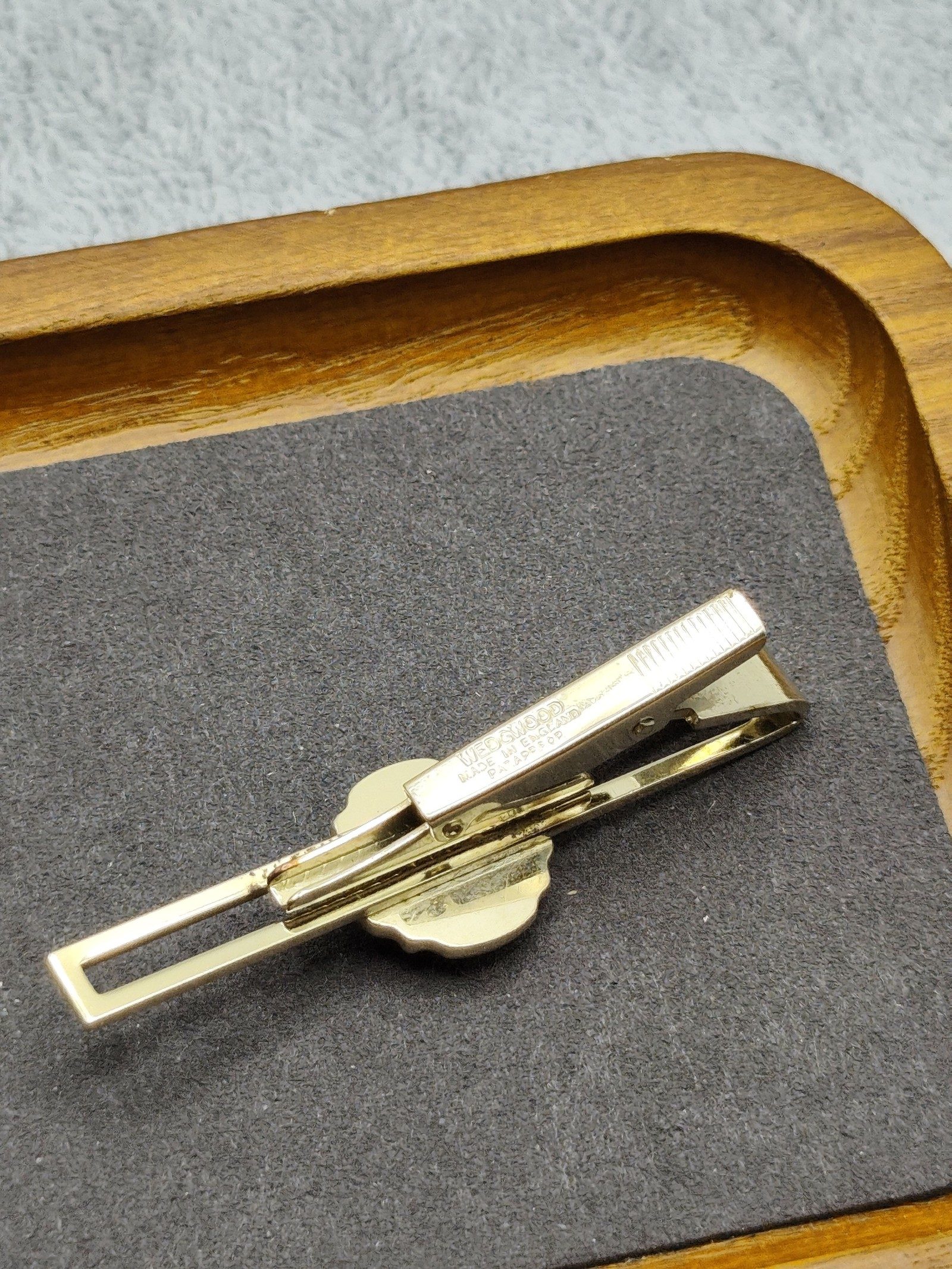 Wedgwood Blue & Gold Anchor Tie Clip in Case image 9