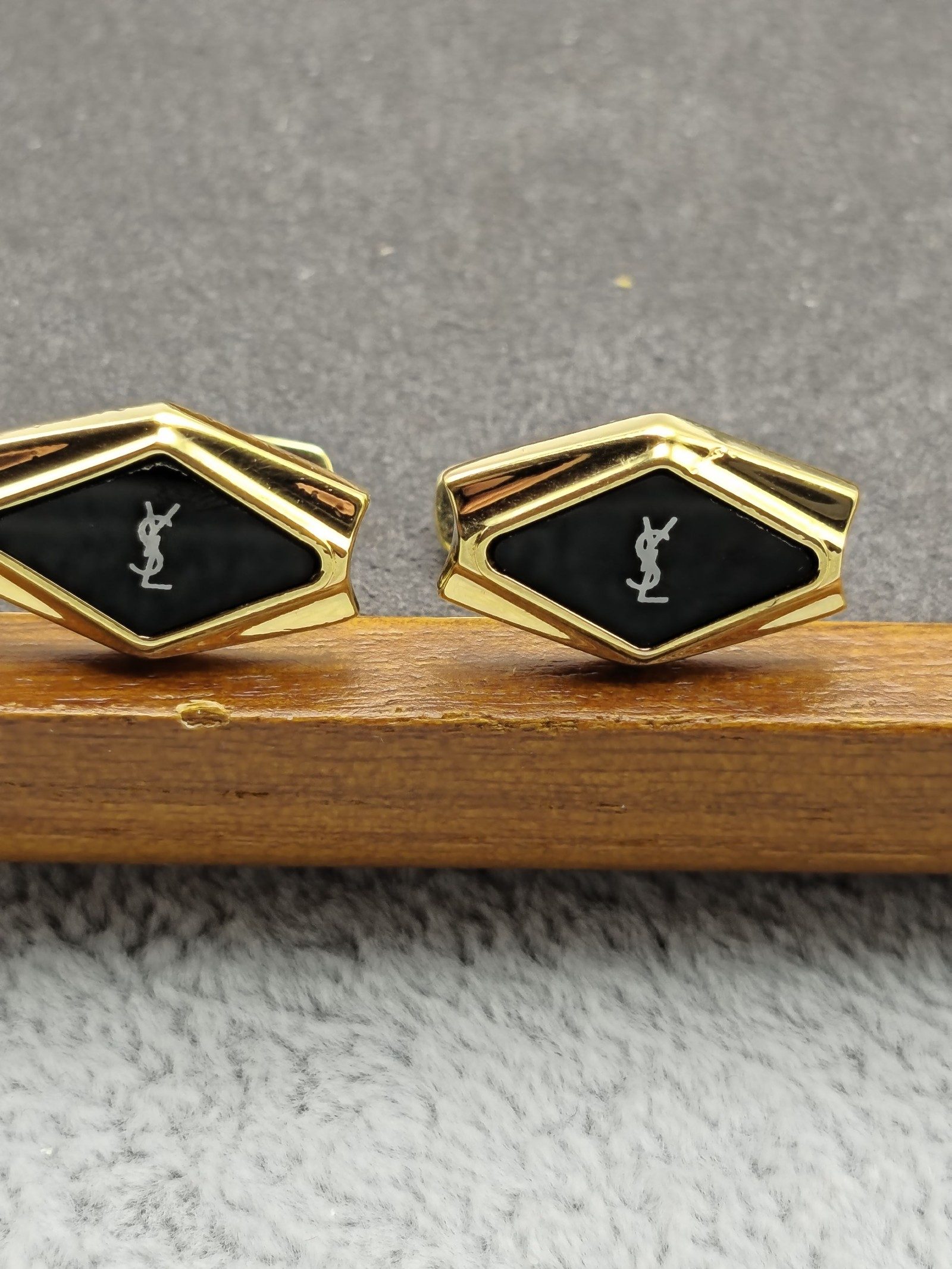 Yves Saint Laurent Gold & Black Cufflinks & Tie Clip Set image 7