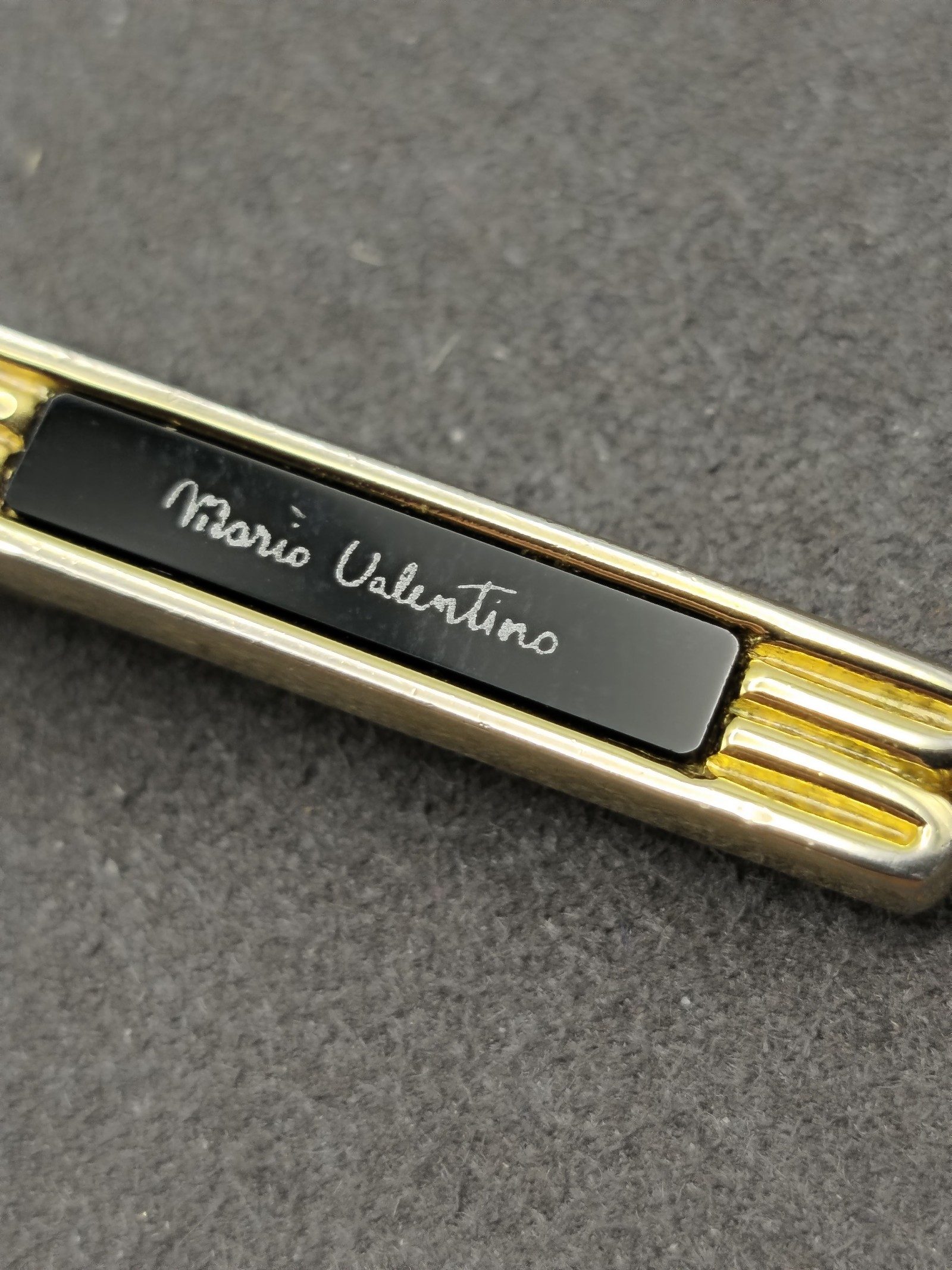 Mario Valentino Gold & Black Men's Tie Clip image 4