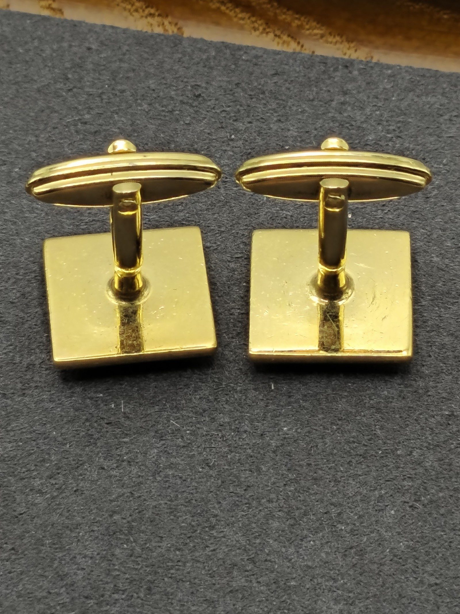 Lanvin Gold & White Square Statement cufflinks image 7