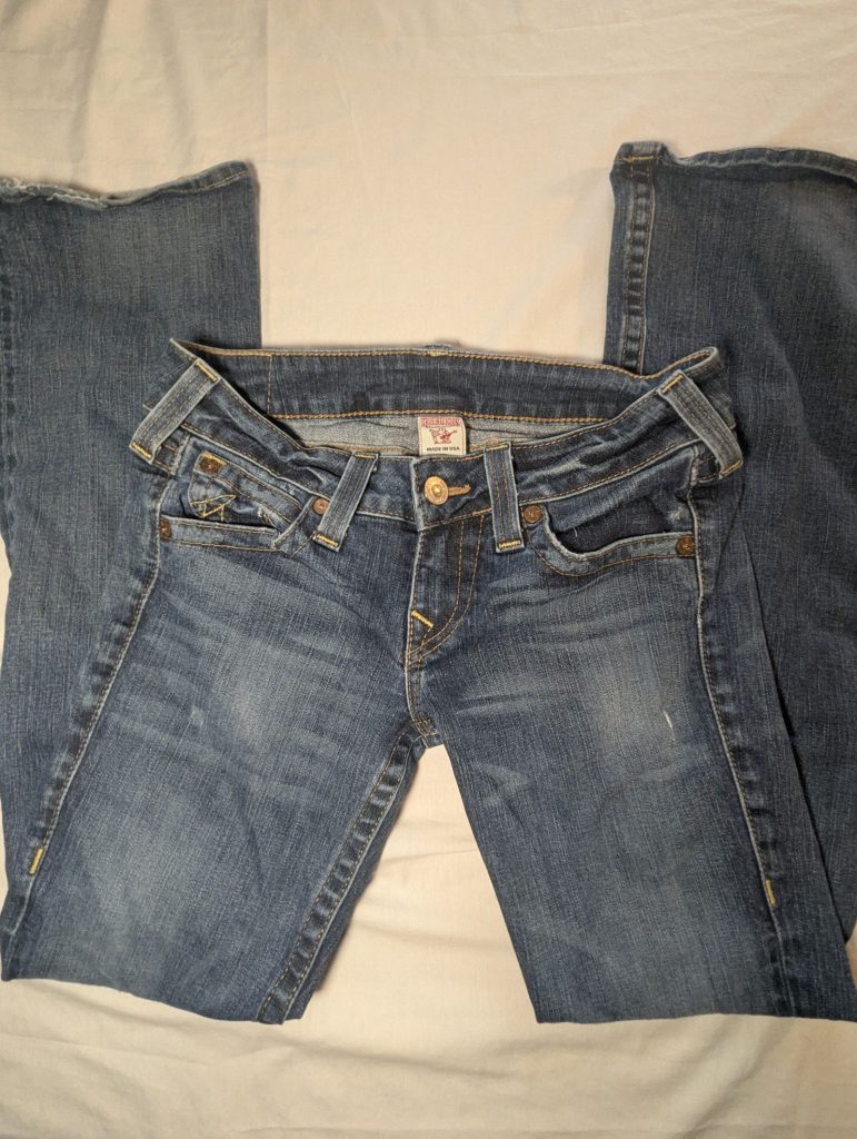 True Religion Blue Denim Jeans Size 29 Distressed Hem