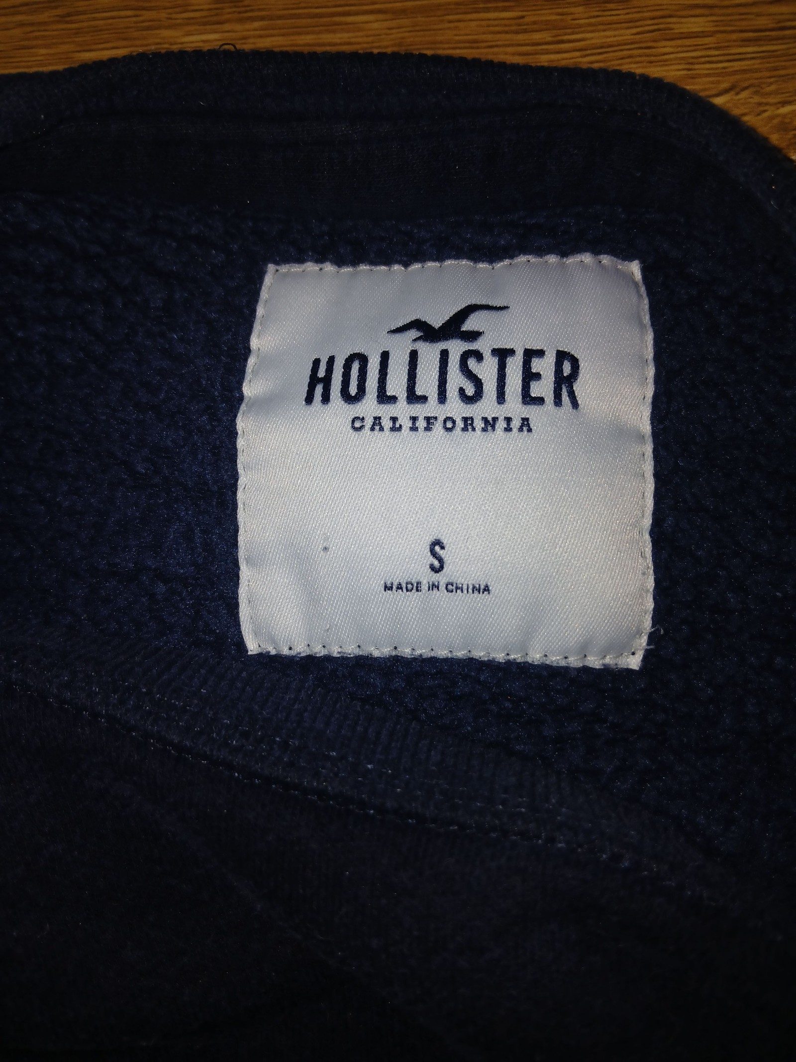 Hollister Navy & Red Stripe Crew Neck Sweatshirt Small image 4