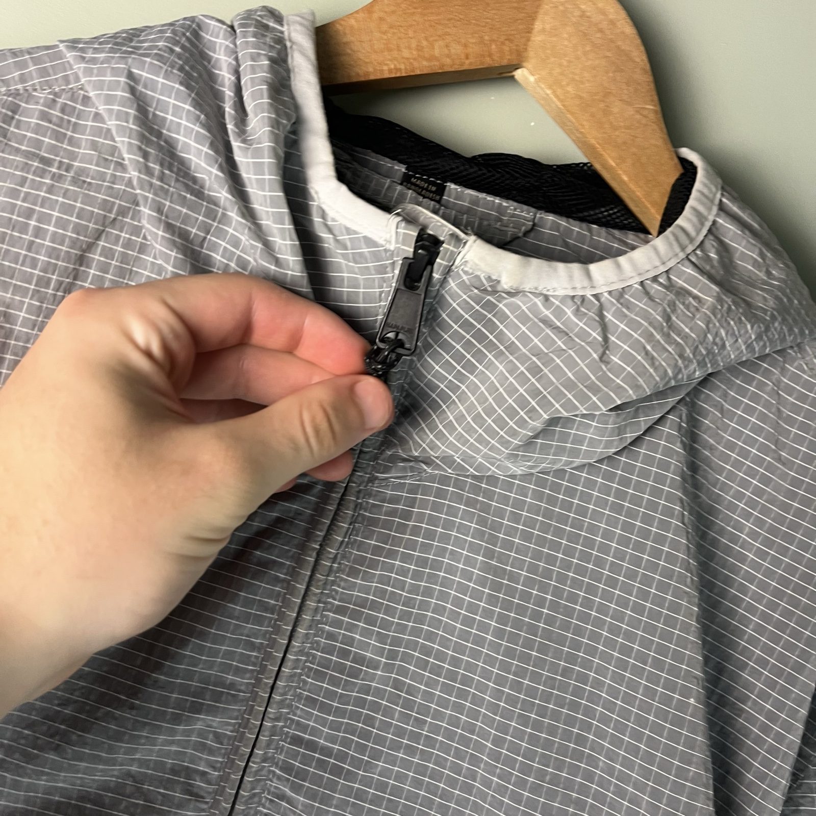 Napapijri Mesh lined Grey Checkered Windbreaker Jacket Hooded image 3