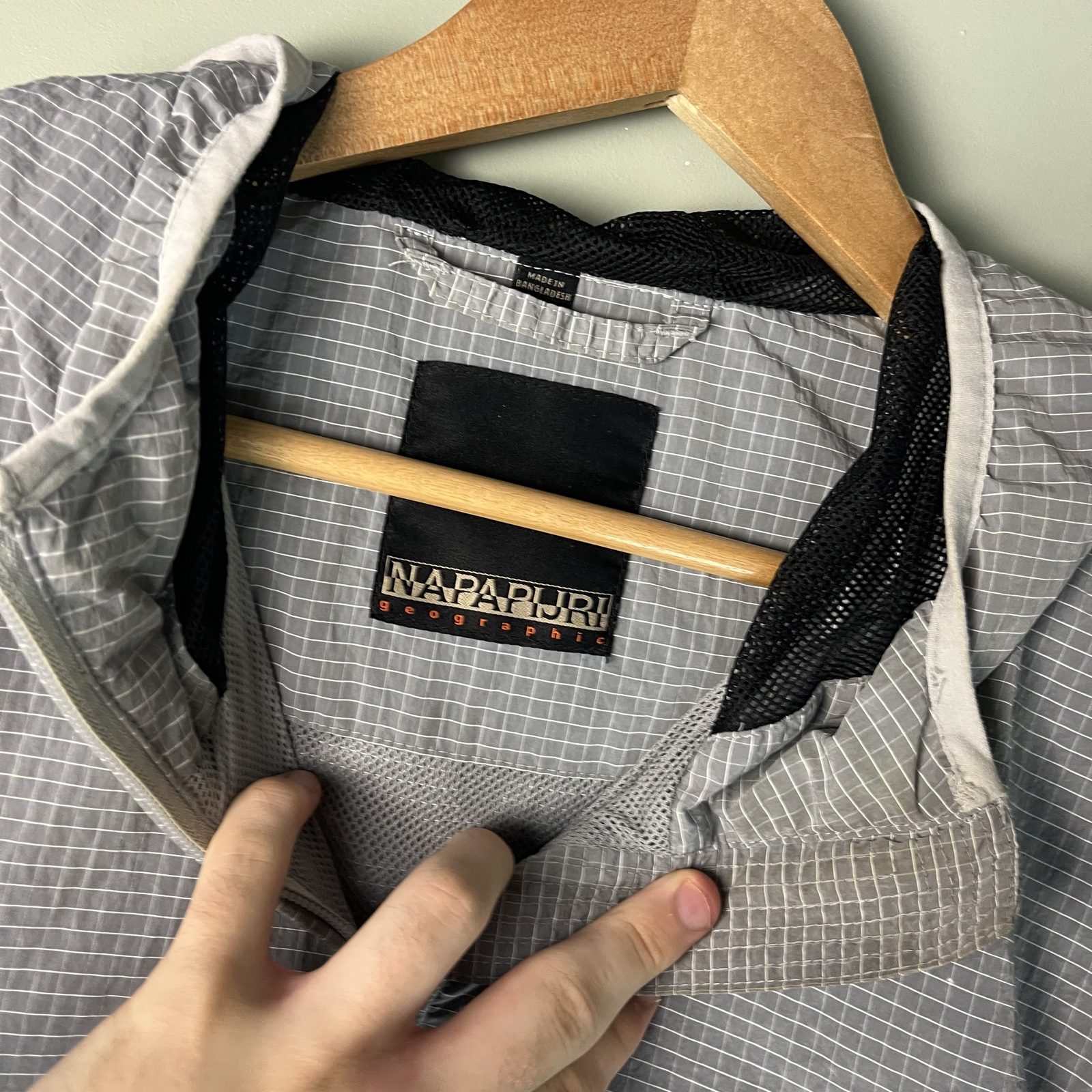 Napapijri Mesh lined Grey Checkered Windbreaker Jacket Hooded image 4