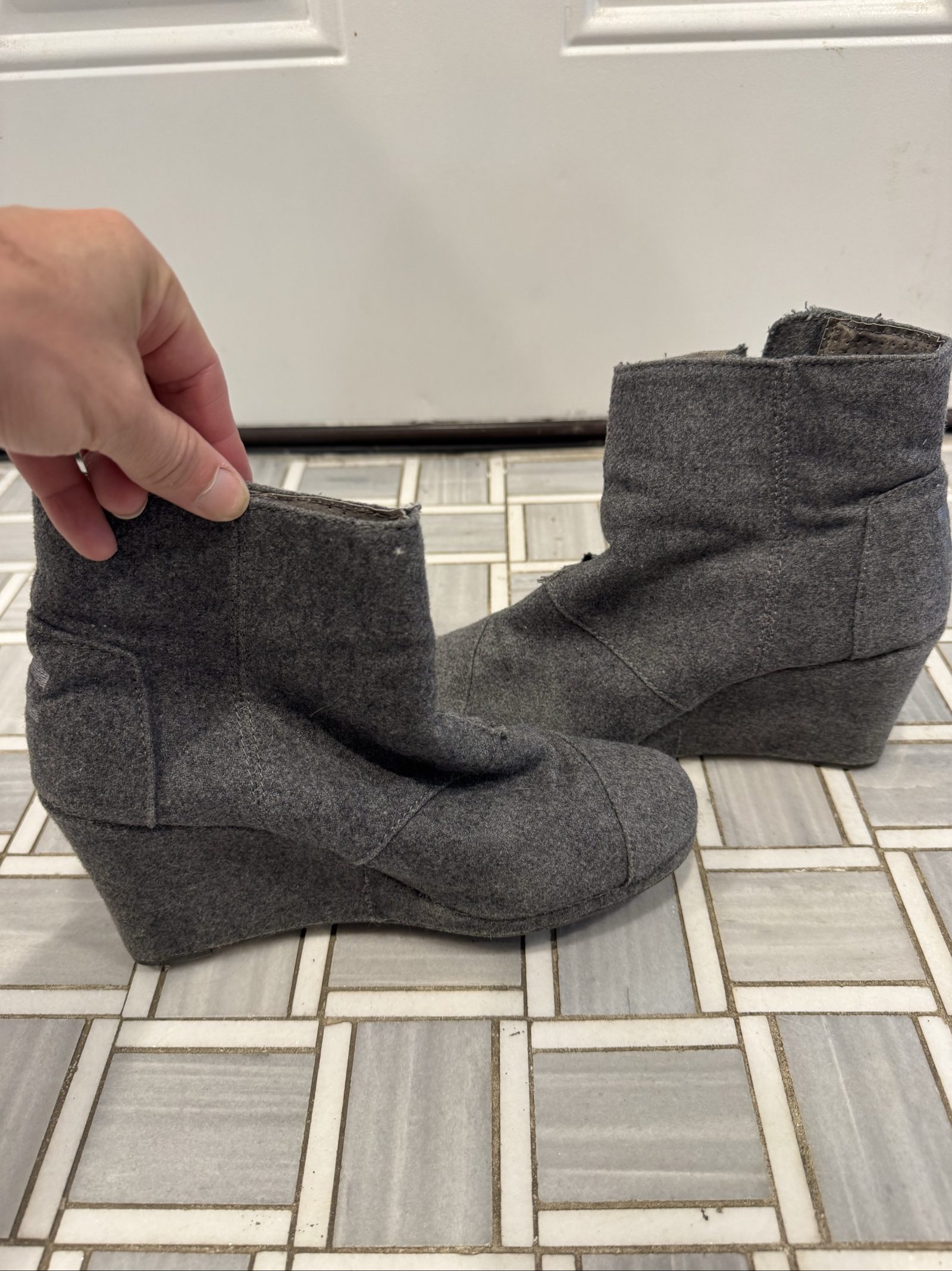 TOMS Grey Felt Wedge Ankle Boots US W 7.5 image 3