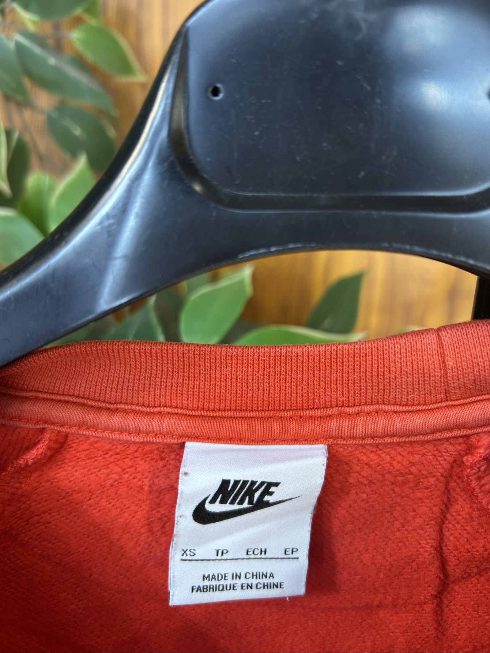 Nike Women's Red Crew Neck Sweatshirt XS image 3
