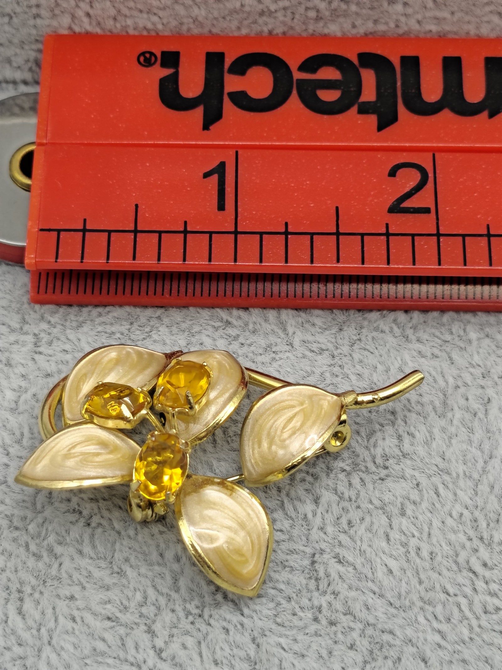 Gold Tone Cream & Amber Floral Leaf Brooch 5 cm image 3