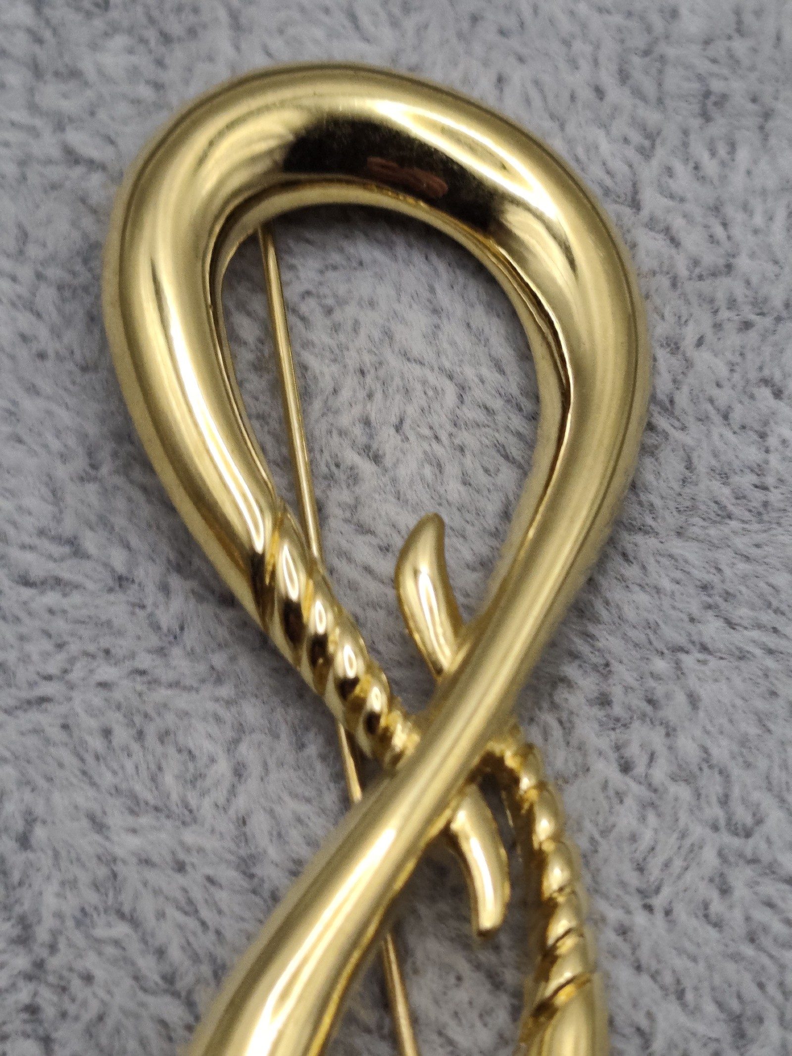 Gold Tone Infinity Scroll Brooch Pin 7.5cm image 6