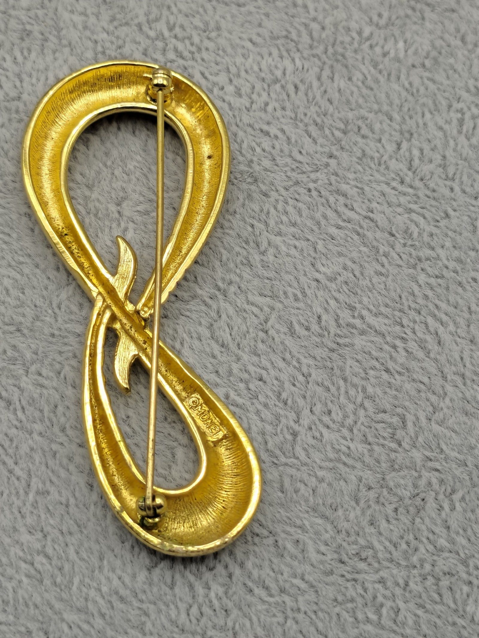 Gold Tone Infinity Scroll Brooch Pin 7.5cm image 7