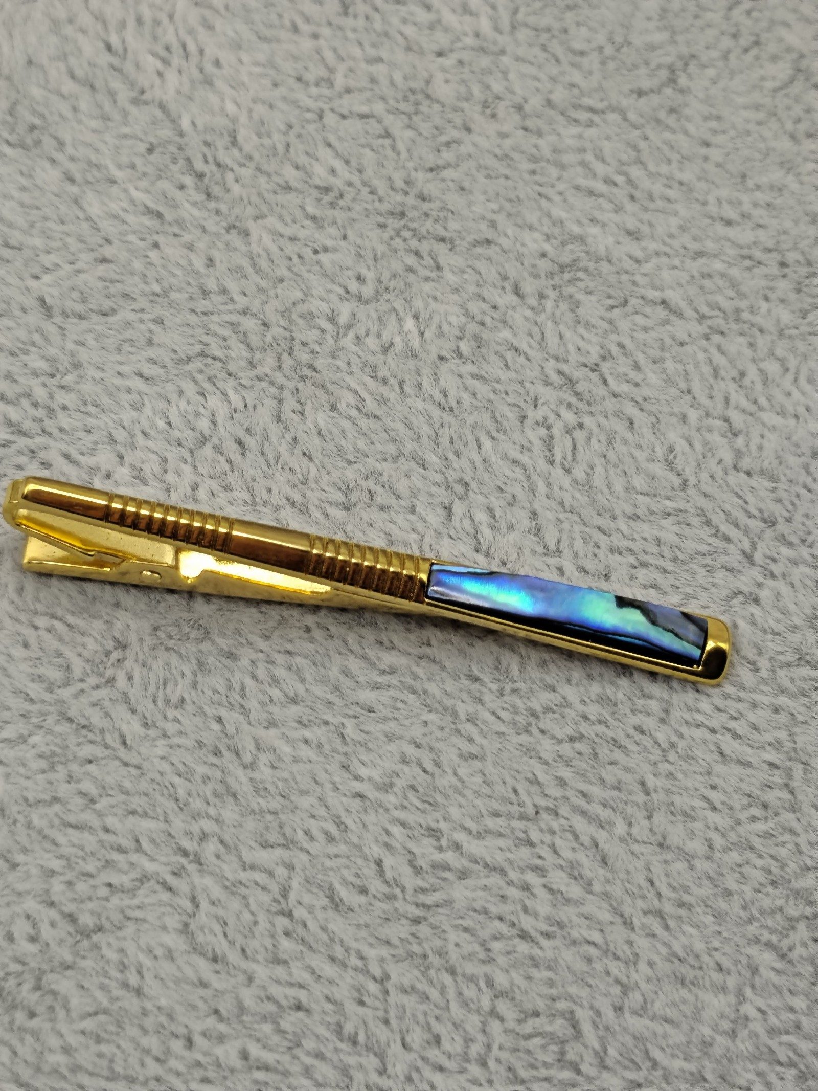 Ariki Gold Plate NZ Paua Tie Clip & Cufflinks Set image 4